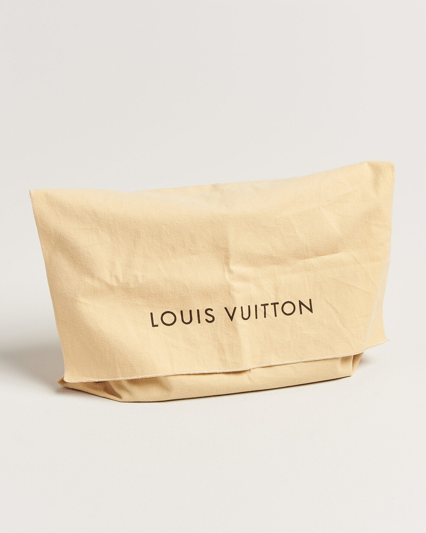 Herr | Pre-Owned & Vintage Bags | Louis Vuitton Pre-Owned | Alma PM Bag Epi Leather Black