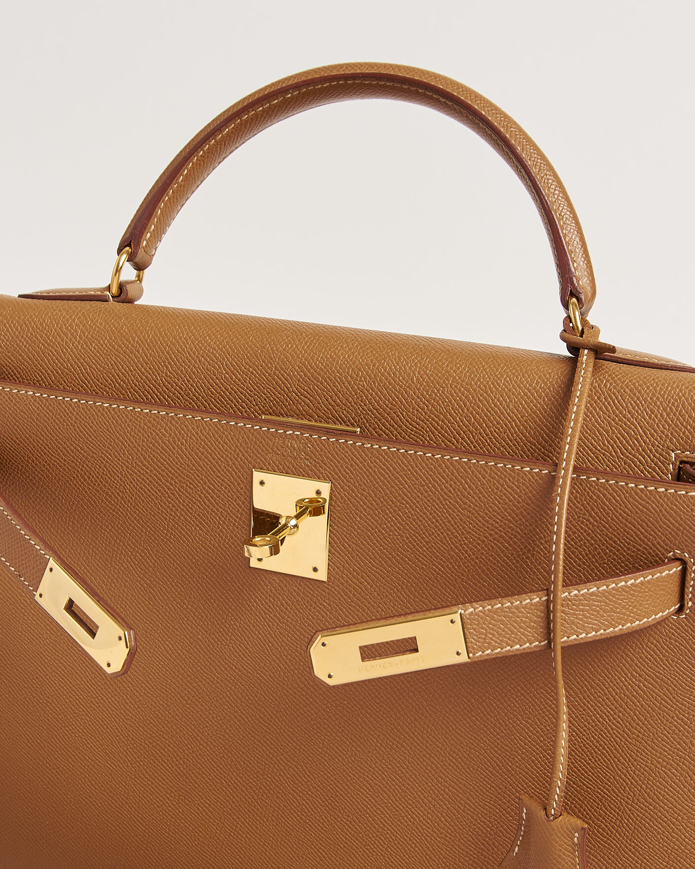 Herr | Pre-Owned & Vintage Bags | Hermès Pre-Owned | Kelly 32 Courchevel Leather Gold