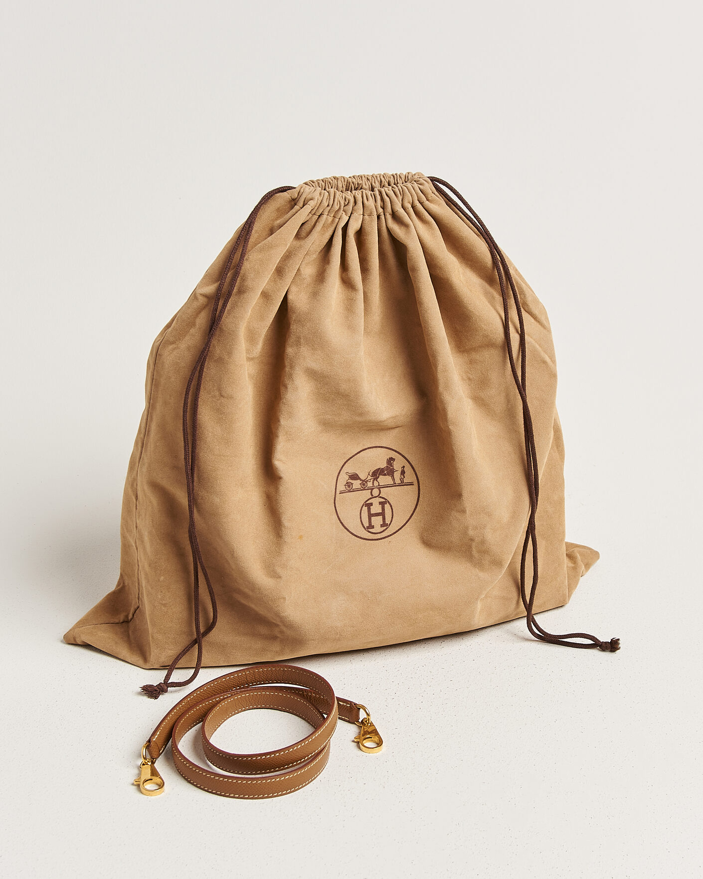 Herr | Pre-Owned & Vintage Bags | Hermès Pre-Owned | Kelly 32 Courchevel Leather Gold