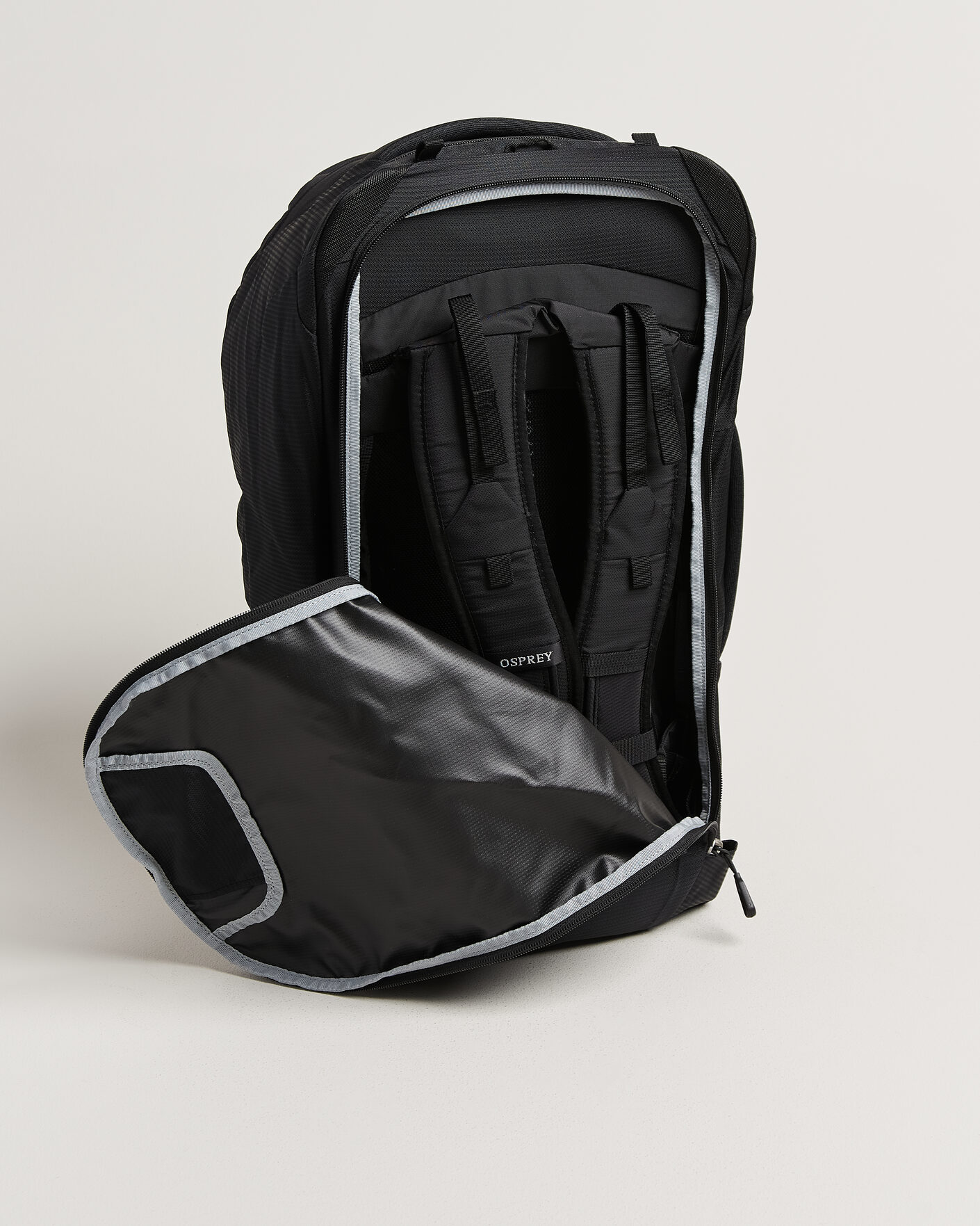 Herr | Väskor | Osprey | Farpoint 40 Black