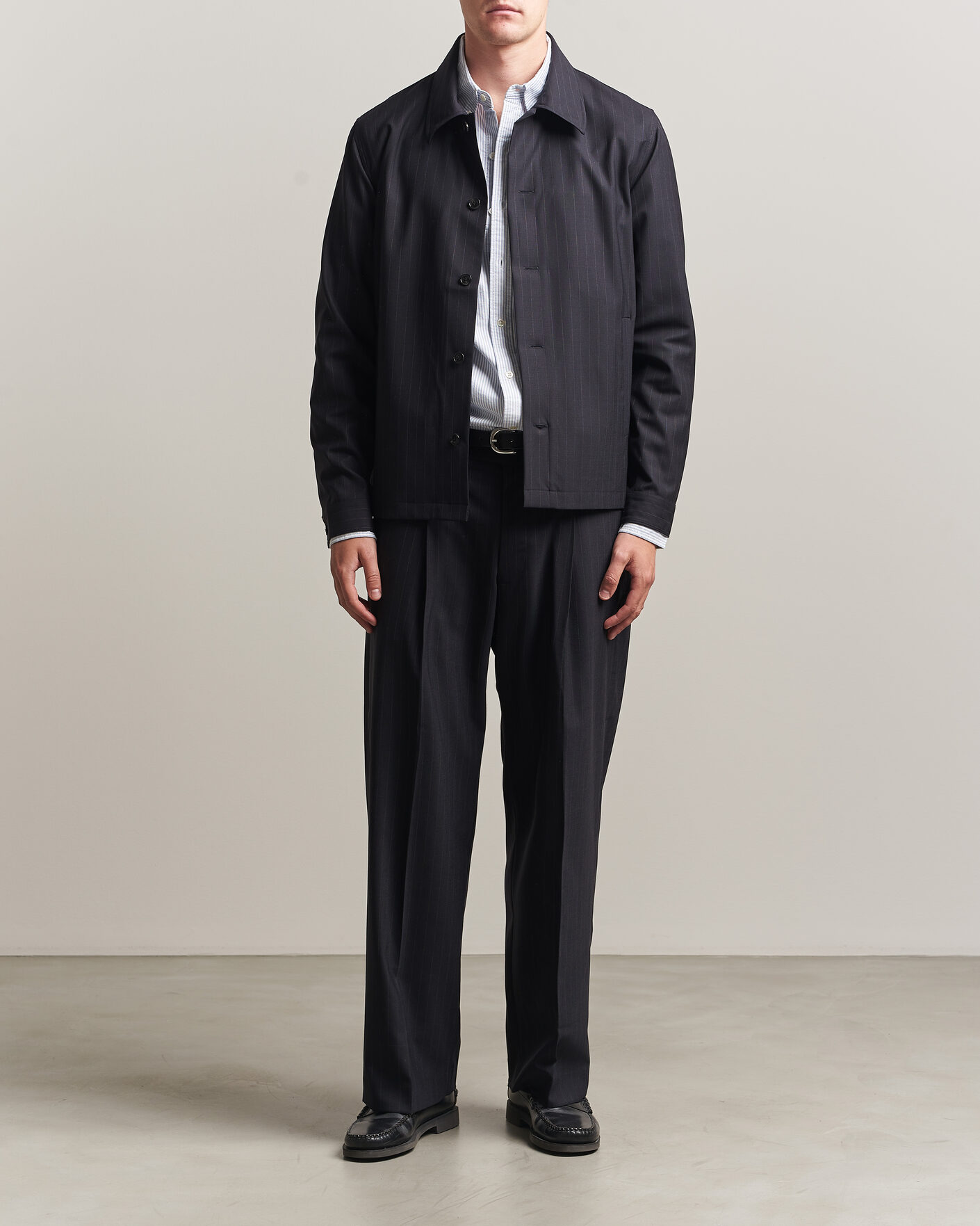 Herr | Byxor | NN07 | Kay Pinstriped Pleated Trousers Navy Blue