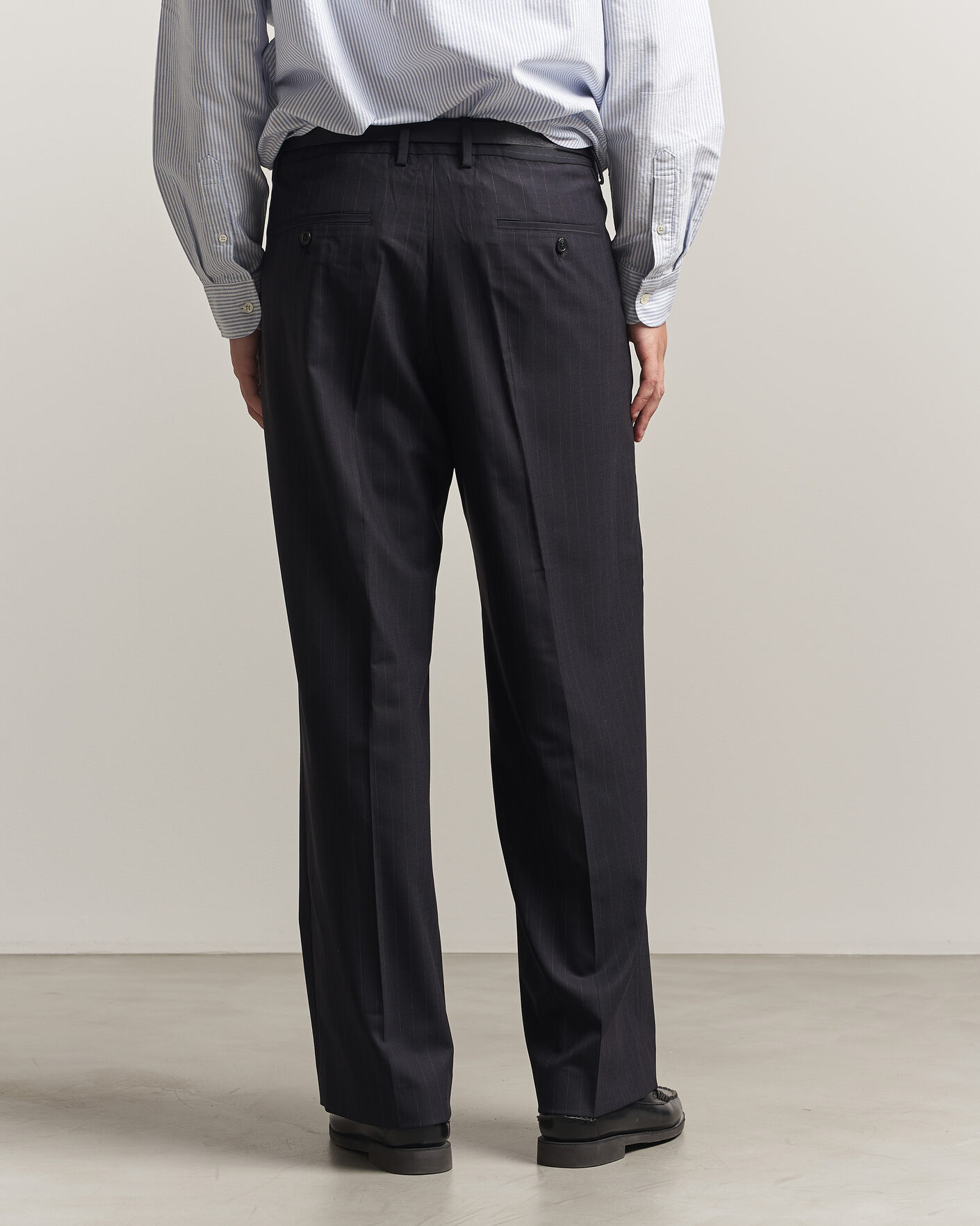 Herr | Byxor | NN07 | Kay Pinstriped Pleated Trousers Navy Blue