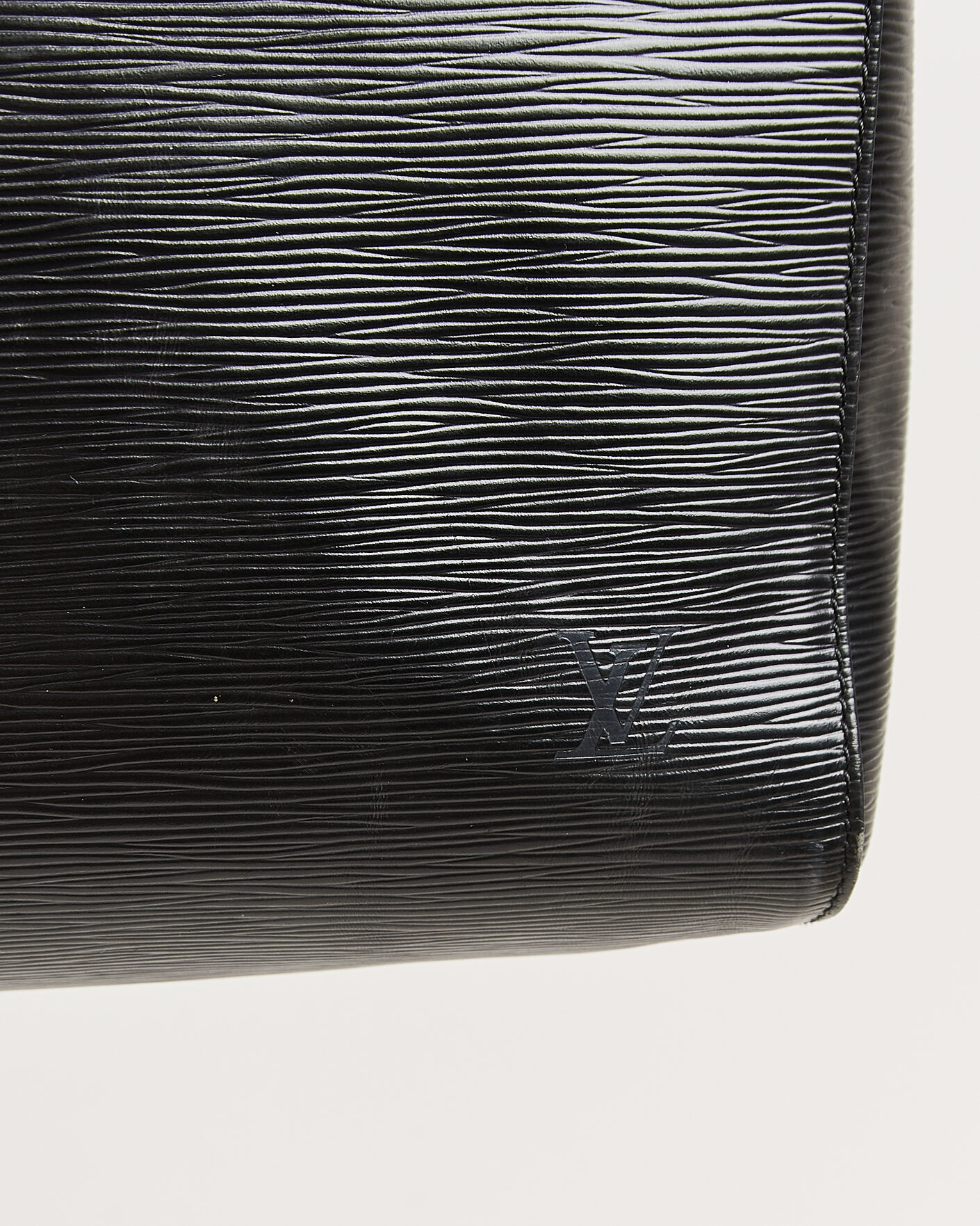 Herr | Pre-Owned & Vintage Bags | Louis Vuitton Pre-Owned | Keepall 55 Epi Leather Black