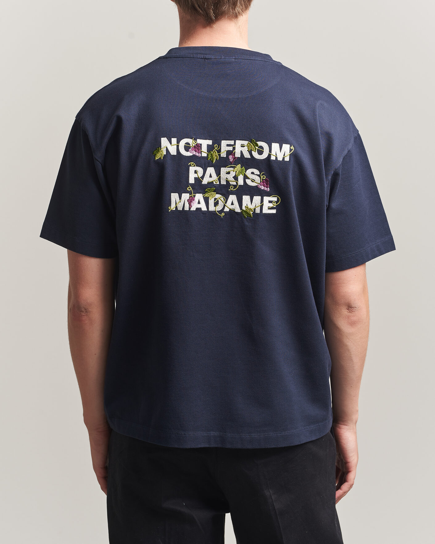 Herr | T-Shirts | Drôle de Monsieur | Vine Embroidered Slogan T-Shirt Navy