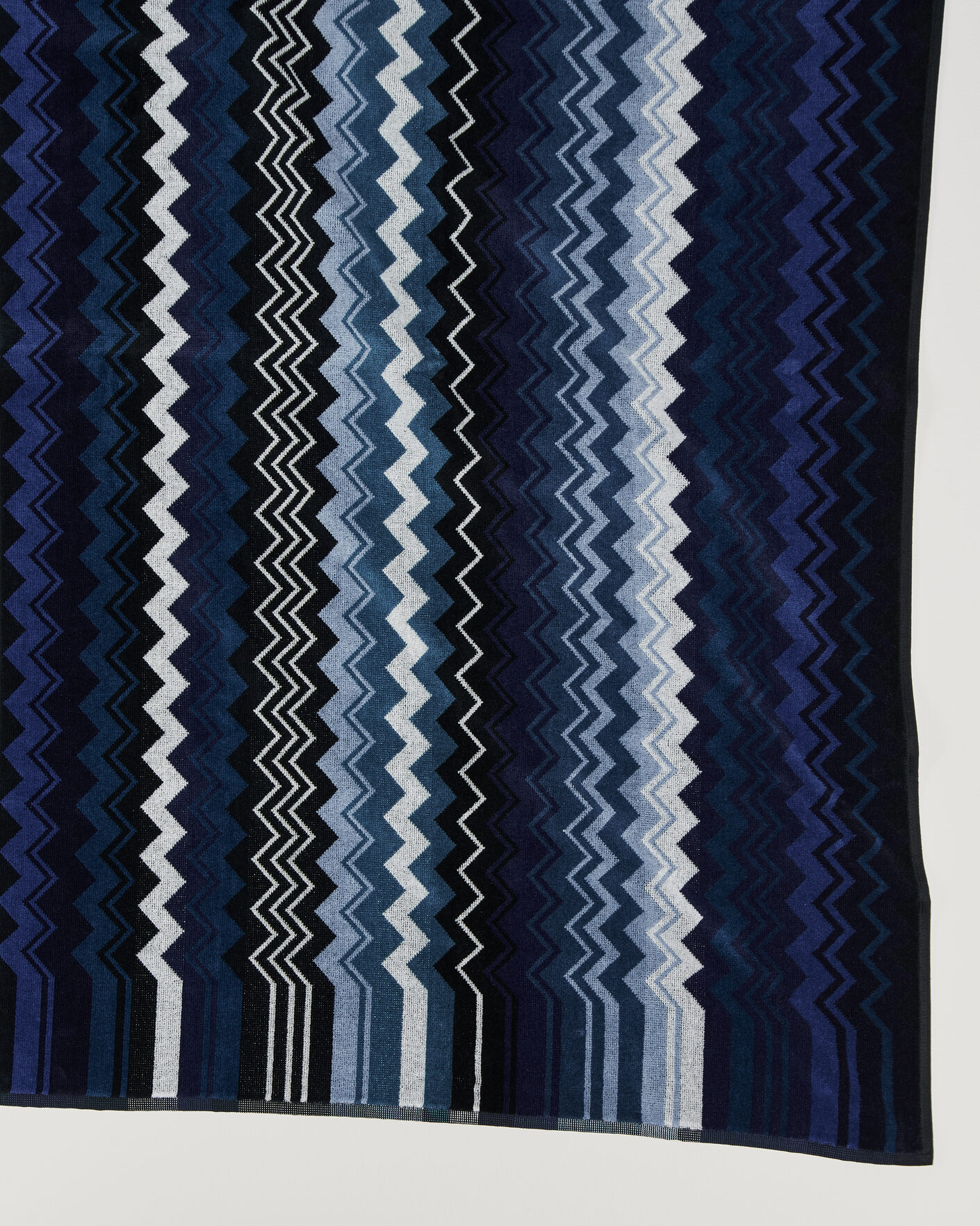 Herr | Textilier | Missoni Home | Giacomo Bath Towel 70x115cm Multi Blue