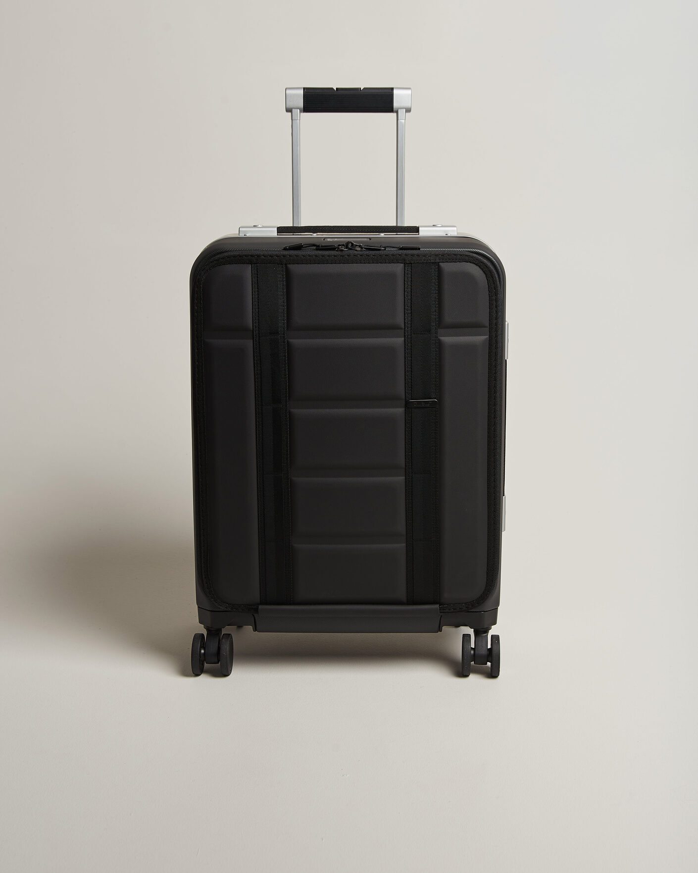 Herr | Väskor | DB | Ramverk Pro Front-Access Carry On Silver/Black