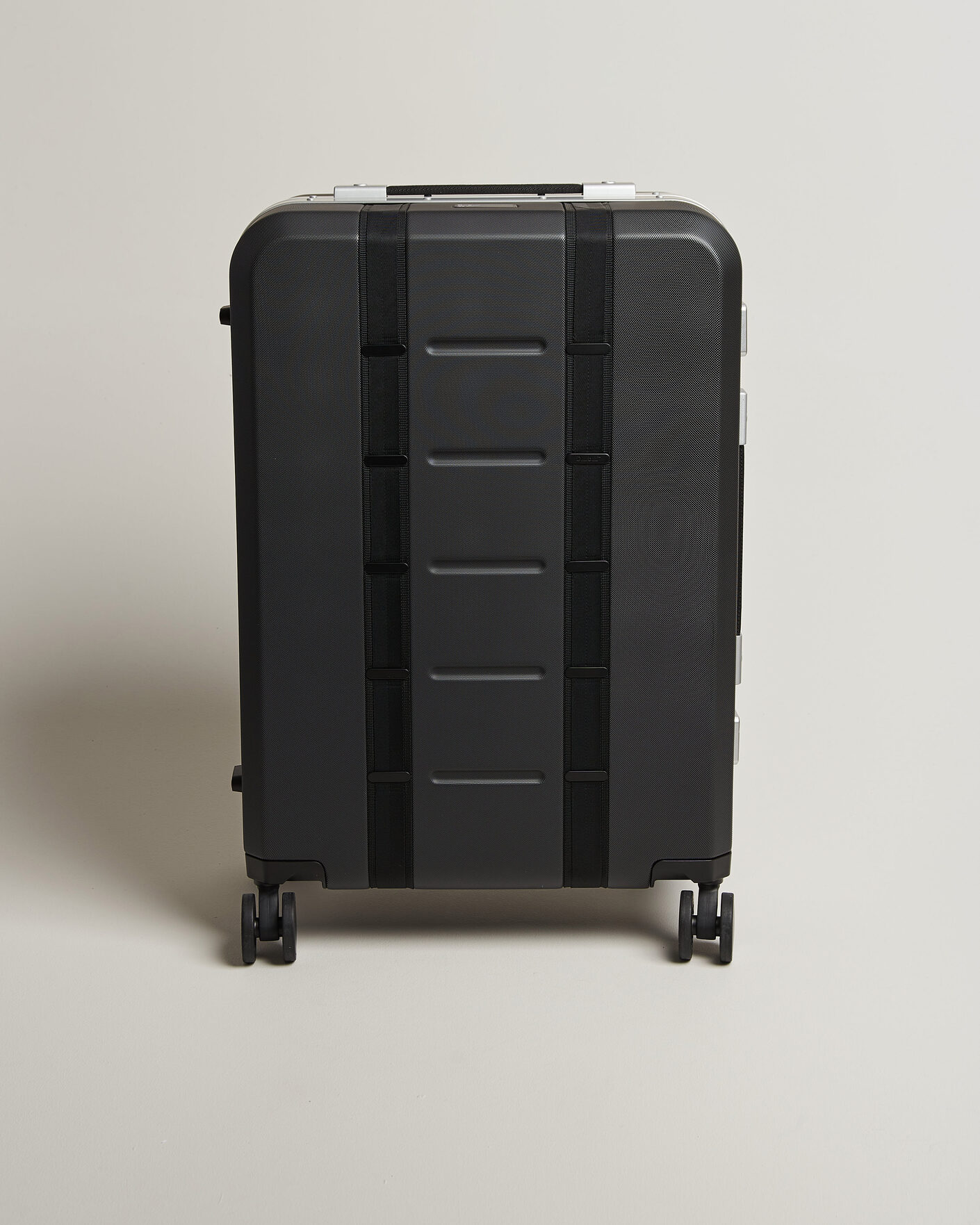 Herr | Väskor | DB | Ramverk Pro Check-In Luggage Medium Silver/Black