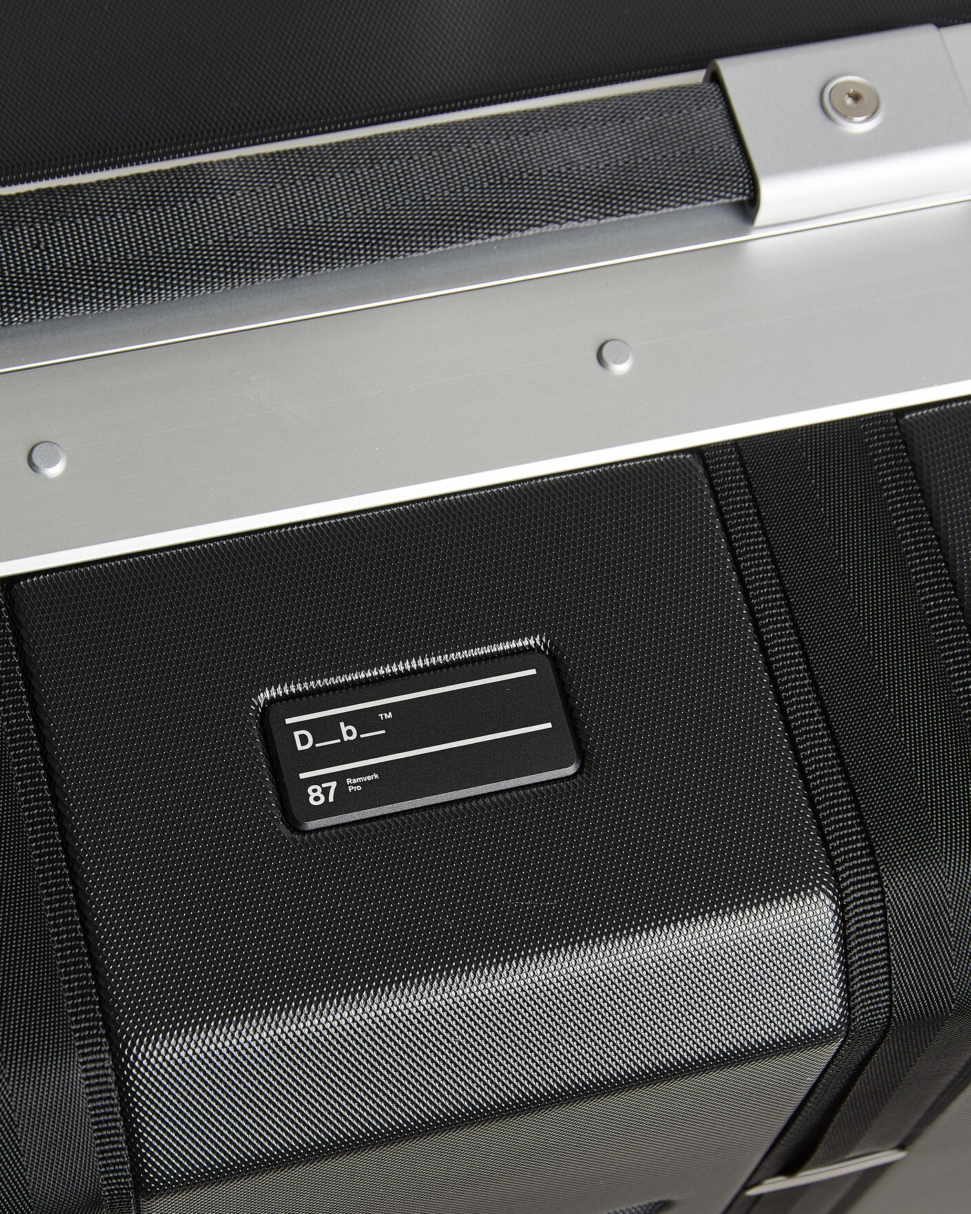 Herr | Väskor | DB | Ramverk Pro Check-In Luggage Large Silver/Black