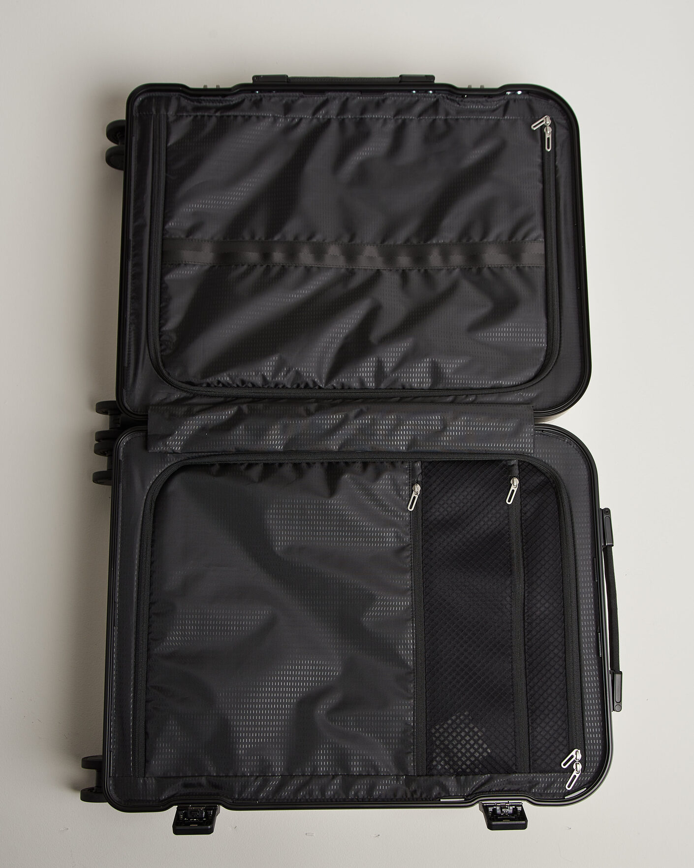 Herr | Väskor | DB | Ramverk Alu Pro Check-In Luggage Medium Silver/Onyx