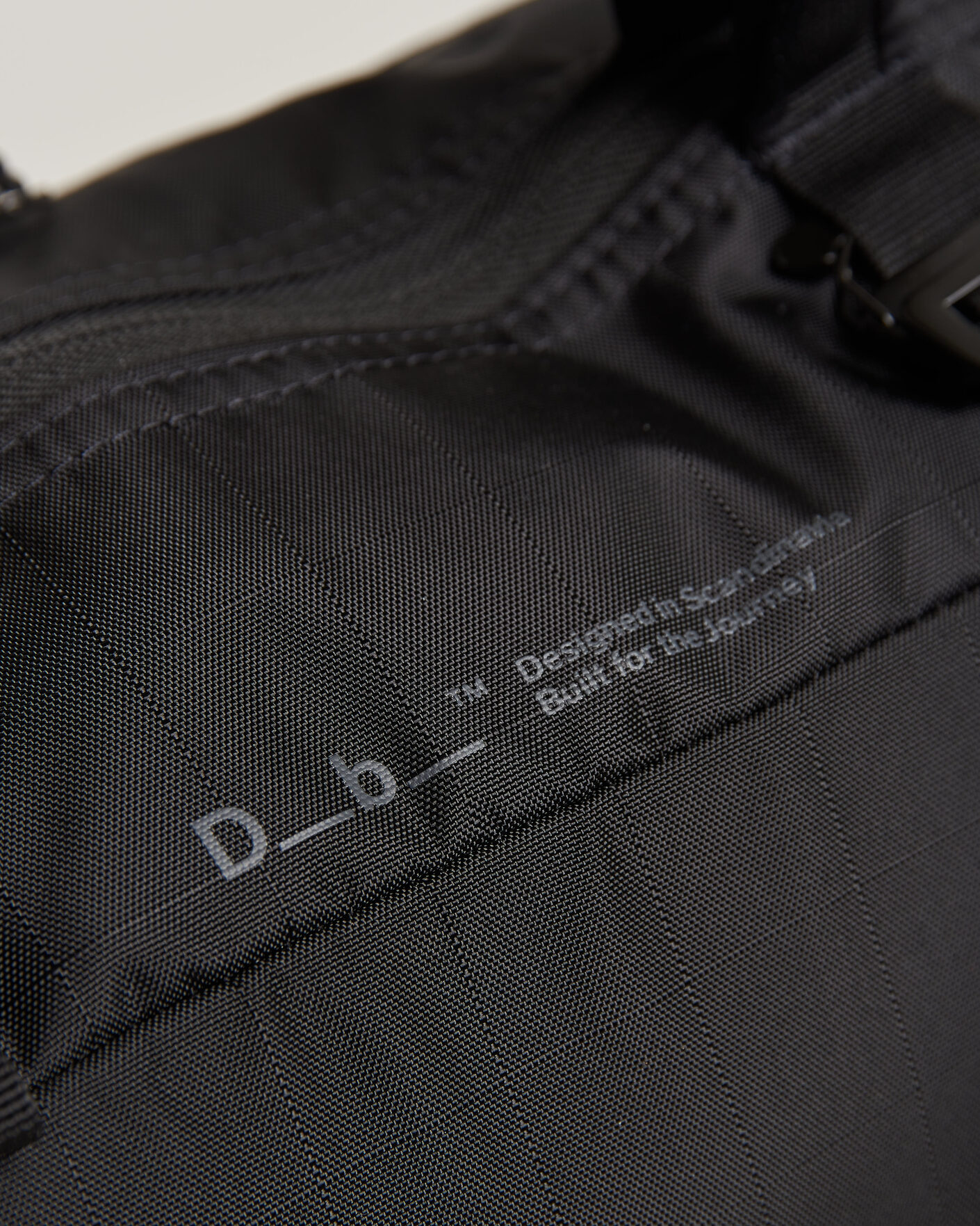 Herr | Väskor | DB | Utility Tote 32L Black Out