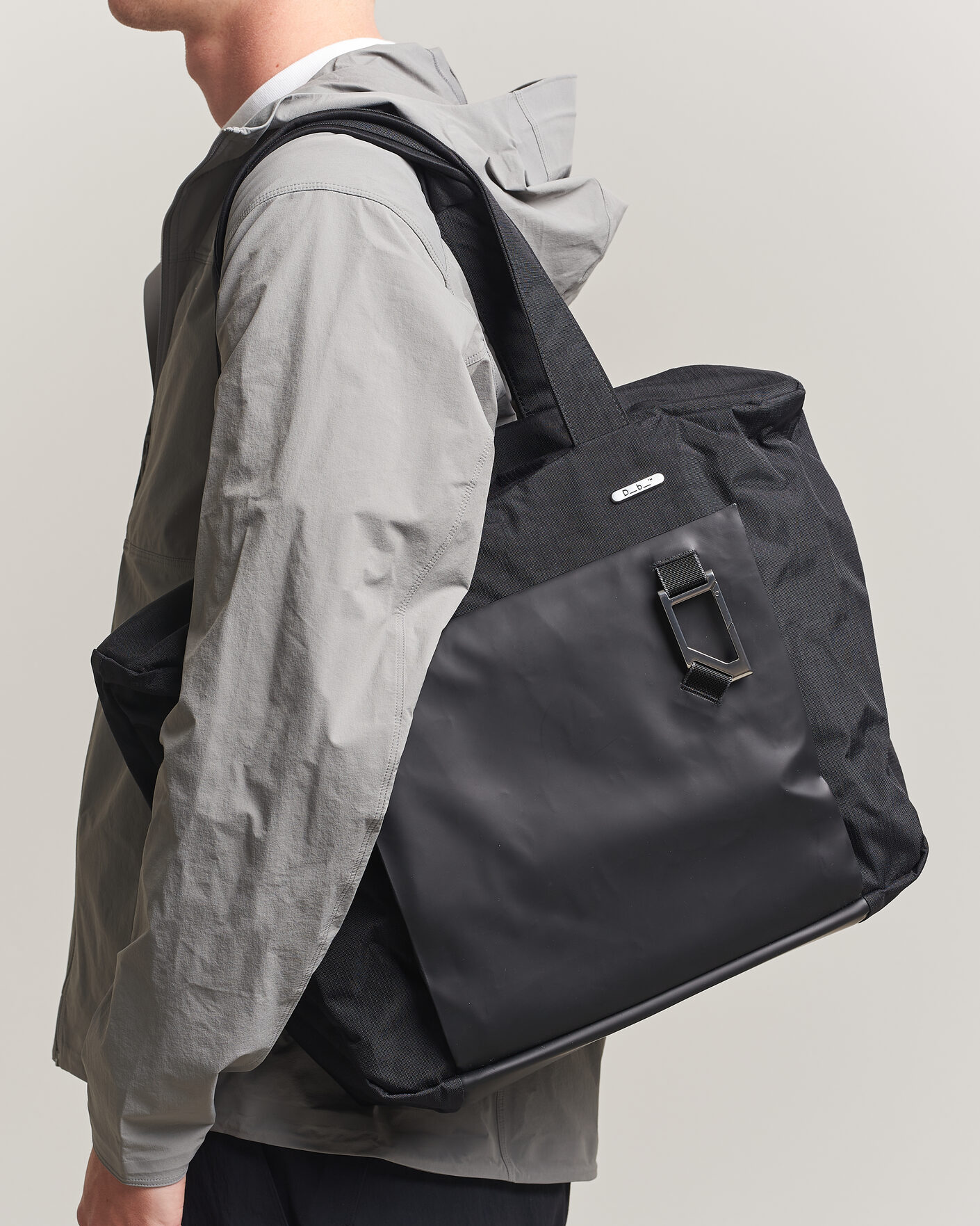 Herr | Väskor | DB | Entour Tote 22L Black Out