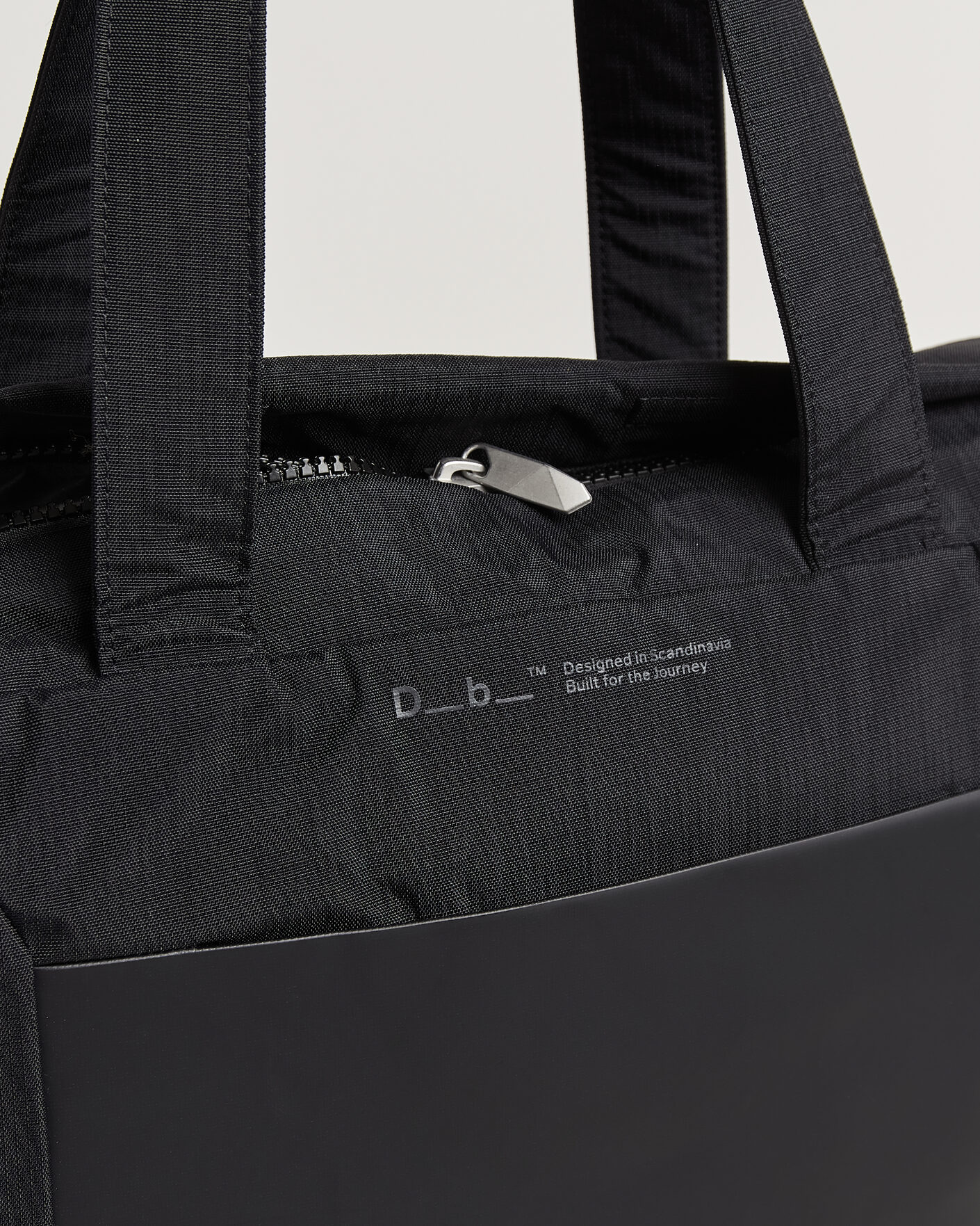 Herr | Väskor | DB | Entour Tote 22L Black Out