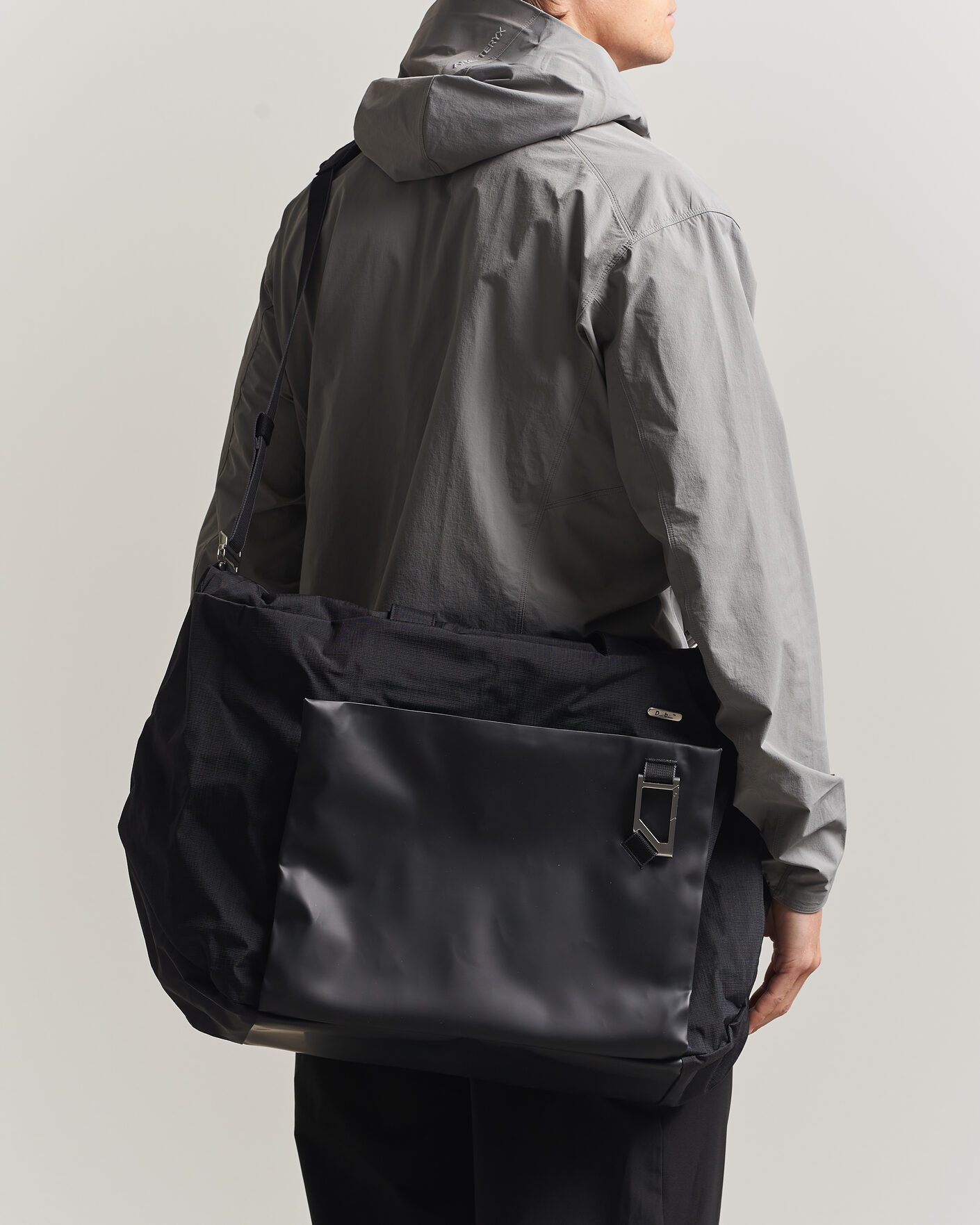 Herr | Väskor | DB | Entour Weekender 40L Black Out
