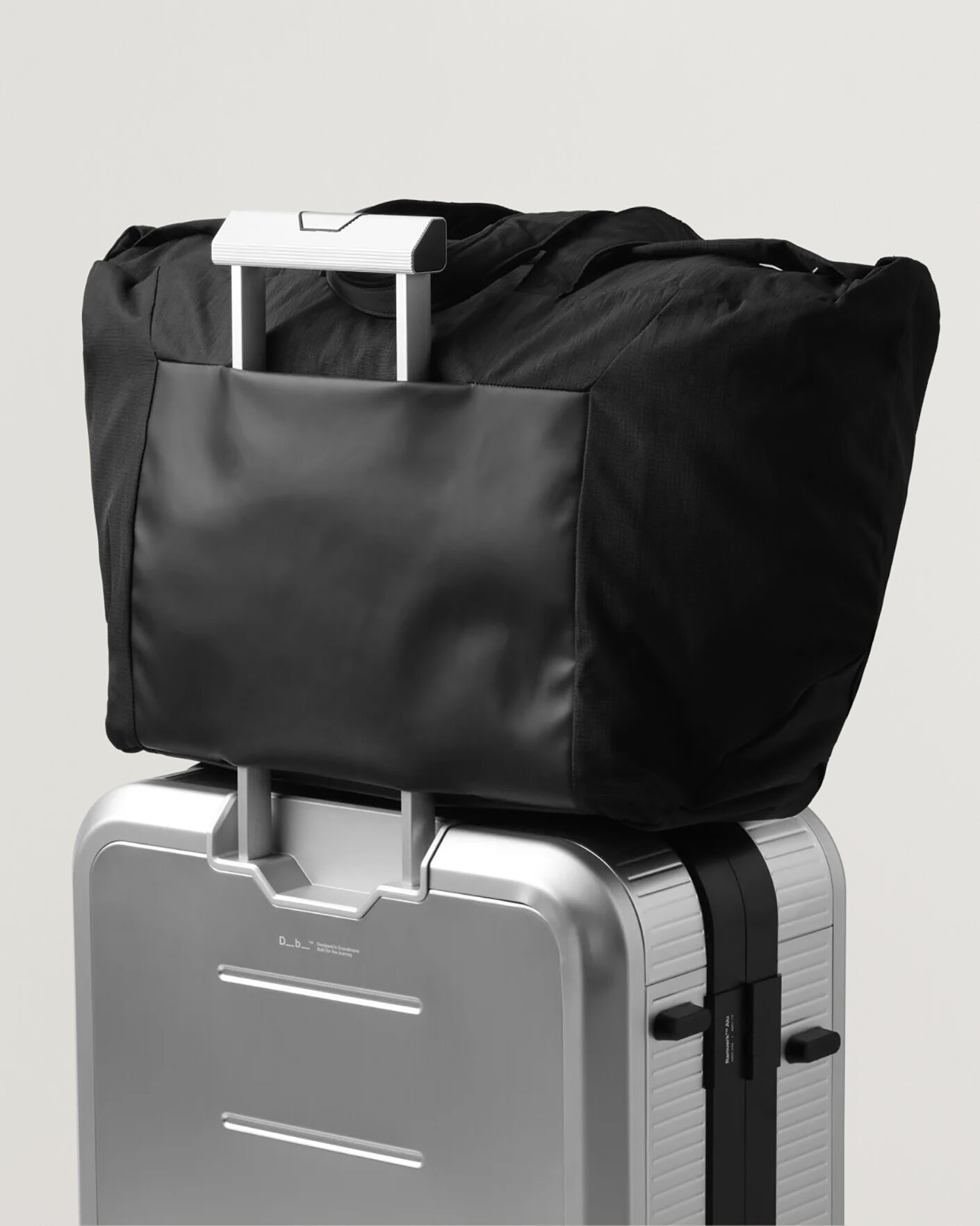 Herr | Väskor | DB | Entour Weekender 40L Black Out