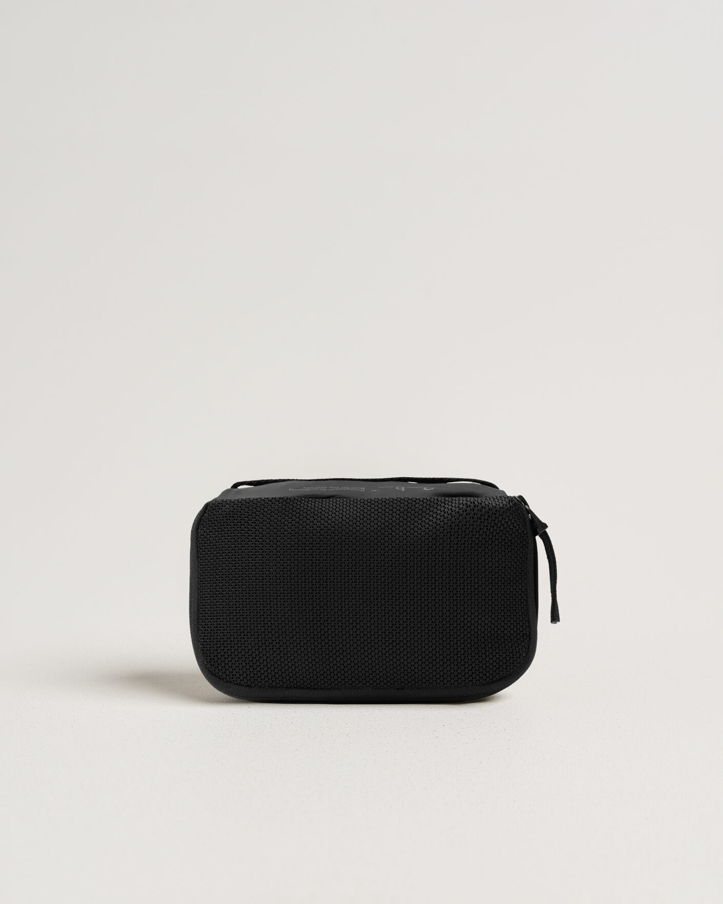 Herr | Väskor | DB | Essential Packing Cube S Black Out