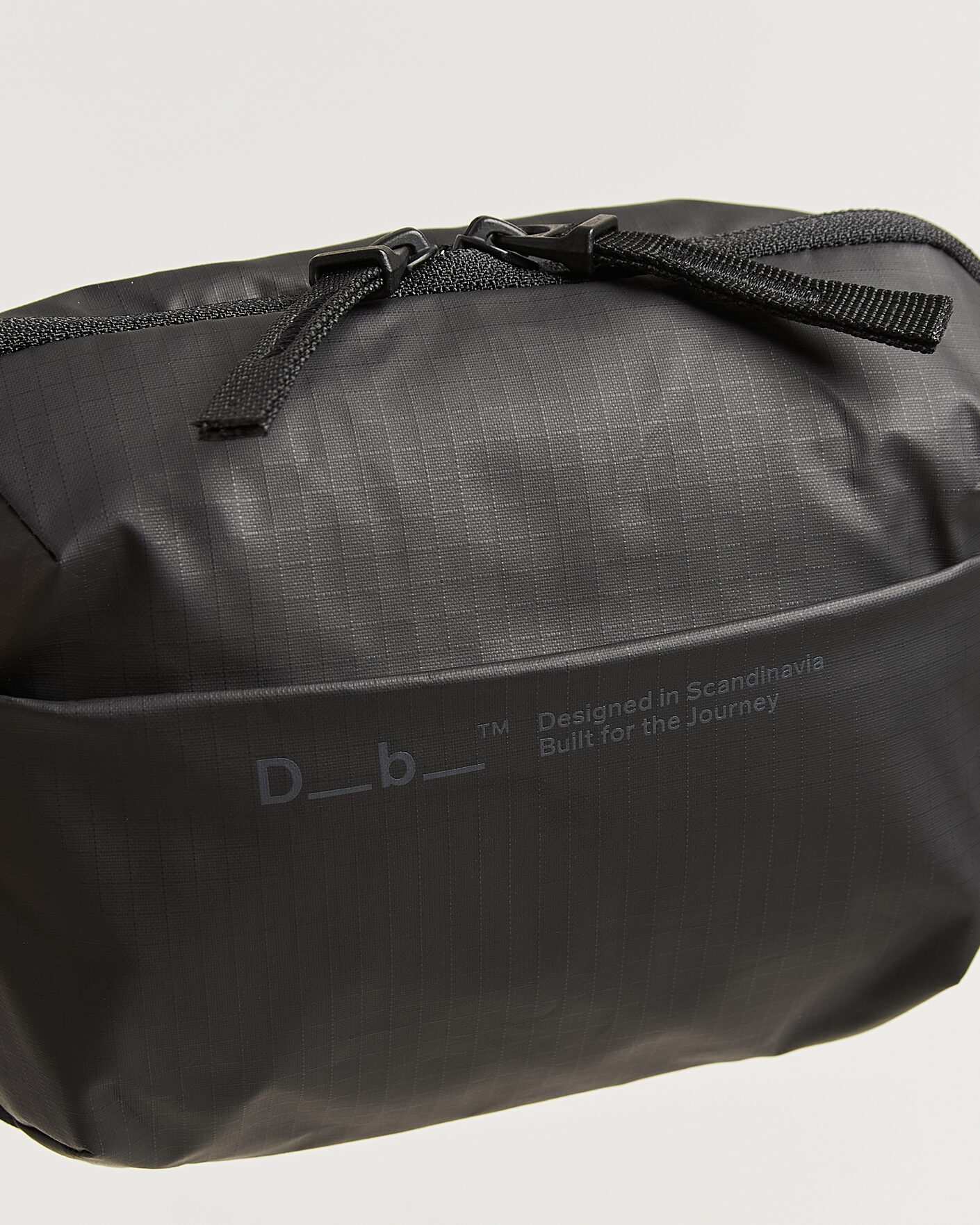 Herr | Väskor | DB | Ramverk Tech Organizer Black Out