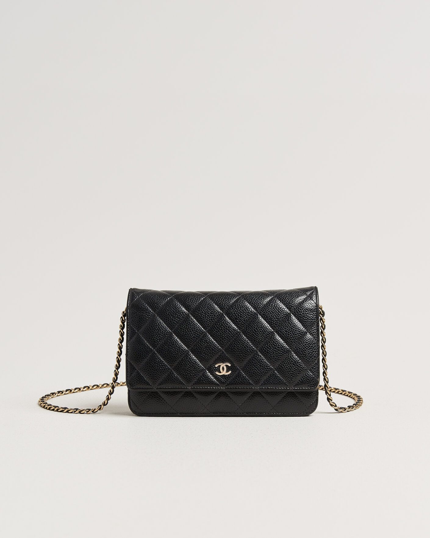 Herr | Pre-Owned & Vintage Bags | Chanel Pre-Owned | Wallet On Chain Caviar Leather Black