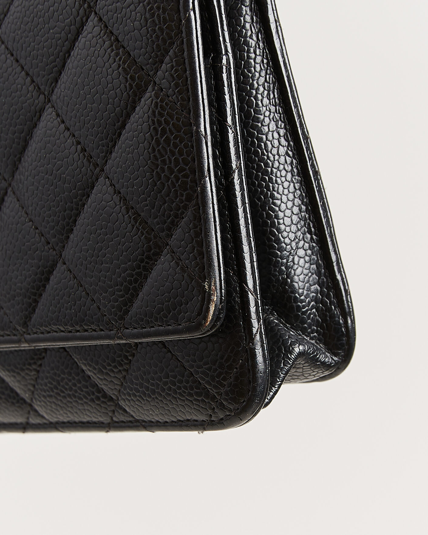 Herr | Pre-Owned & Vintage Bags | Chanel Pre-Owned | Wallet On Chain Caviar Leather Black