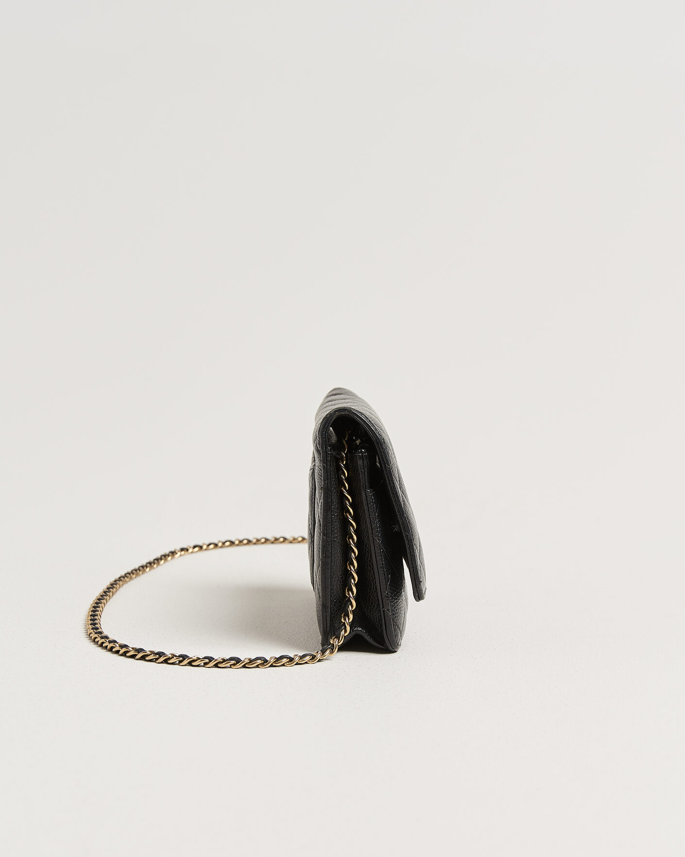 Herr | Pre-Owned & Vintage Bags | Chanel Pre-Owned | Wallet On Chain Caviar Leather Black