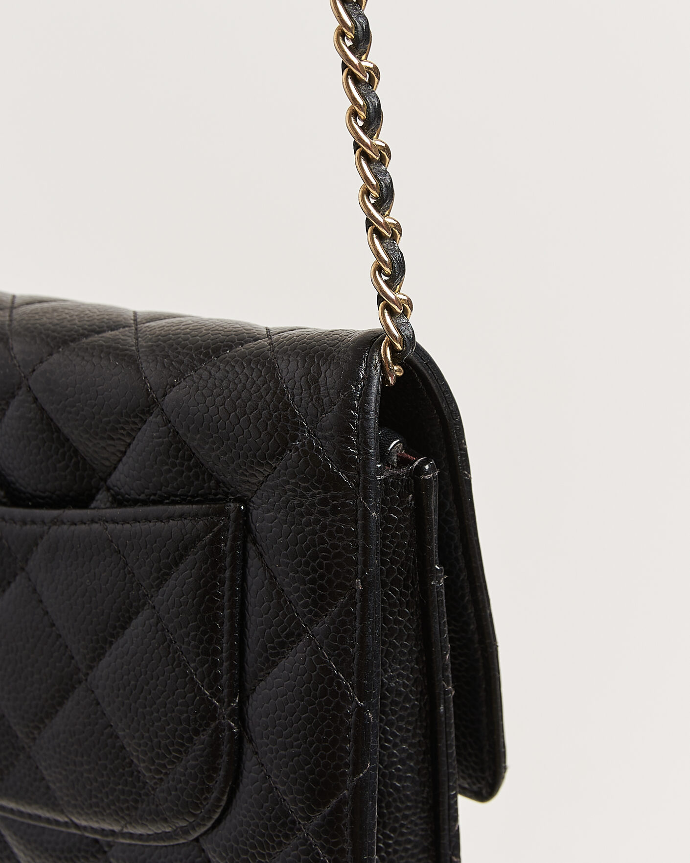 Herr | Pre-Owned & Vintage Bags | Chanel Pre-Owned | Wallet On Chain Caviar Leather Black