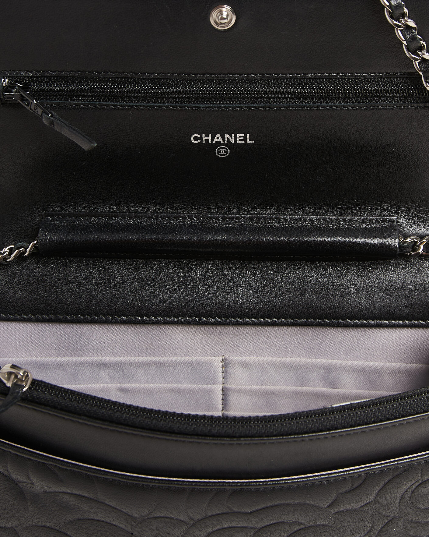 Herr | Pre-Owned & Vintage Bags | Chanel Pre-Owned | Wallet On Chain Camelia Lambskin Black