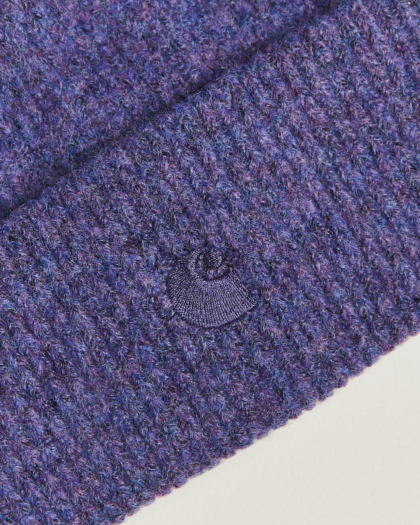 Herr | Mössor | Carhartt WIP | Curtis Tonal Logo Beanie Shady Purple