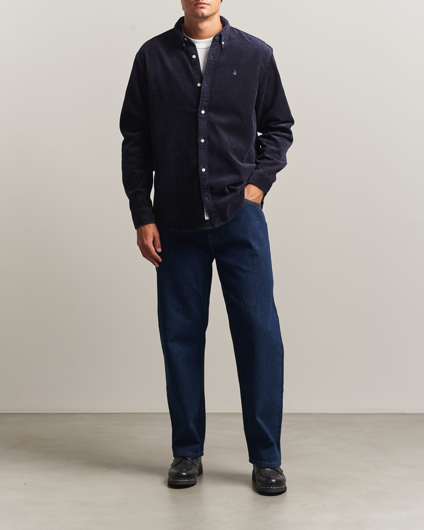 Herr | Skjortor | Carhartt WIP | Madison Cord Shirt Dark Navy