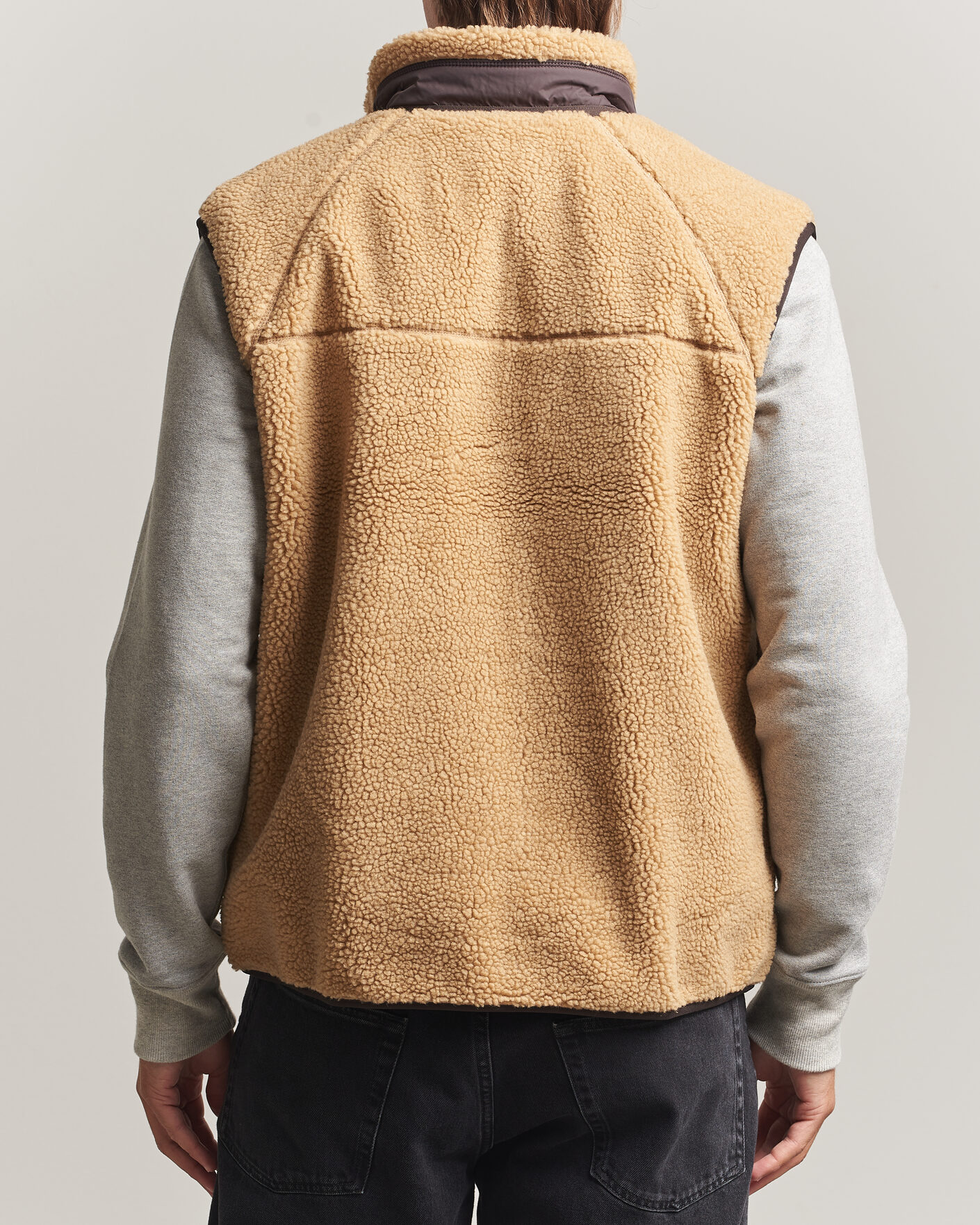 Herr | Västar | Carhartt WIP | Prentis Pile Vest Tobacco