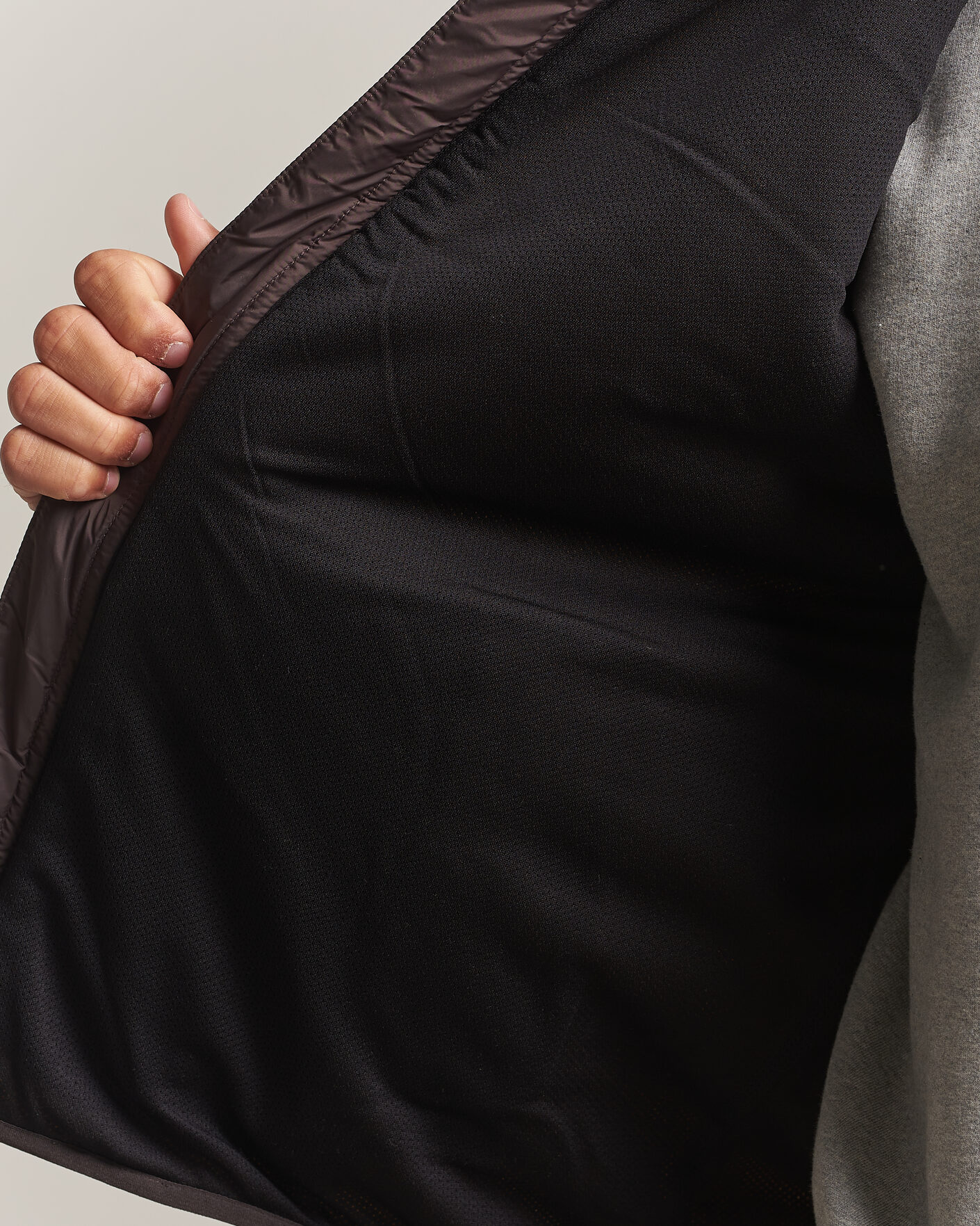 Herr | Västar | Carhartt WIP | Prentis Pile Vest Tobacco
