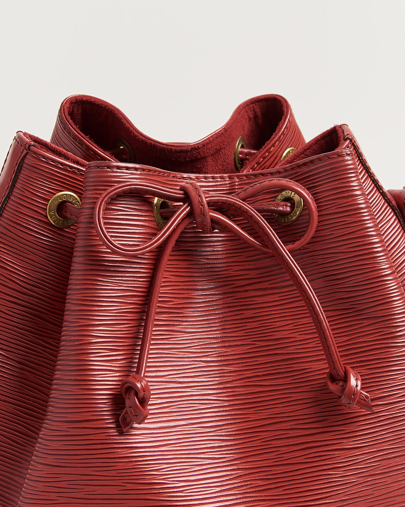 Herr | Pre-Owned & Vintage Bags | Louis Vuitton Pre-Owned | Petit Noé Epi Leather Red