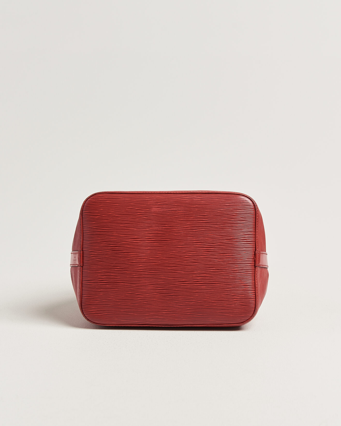 Herr | Pre-Owned & Vintage Bags | Louis Vuitton Pre-Owned | Petit Noé Epi Leather Red