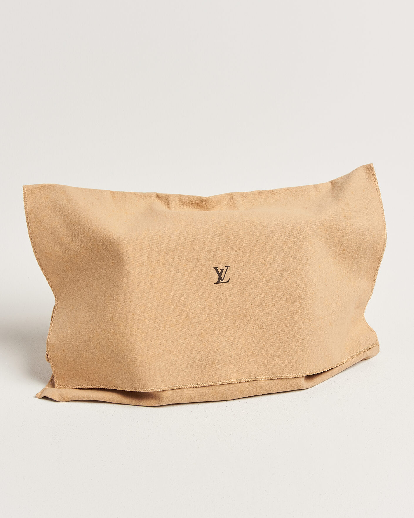 Herr | Pre-Owned & Vintage Bags | Louis Vuitton Pre-Owned | Cartouchiere Bag Monogram