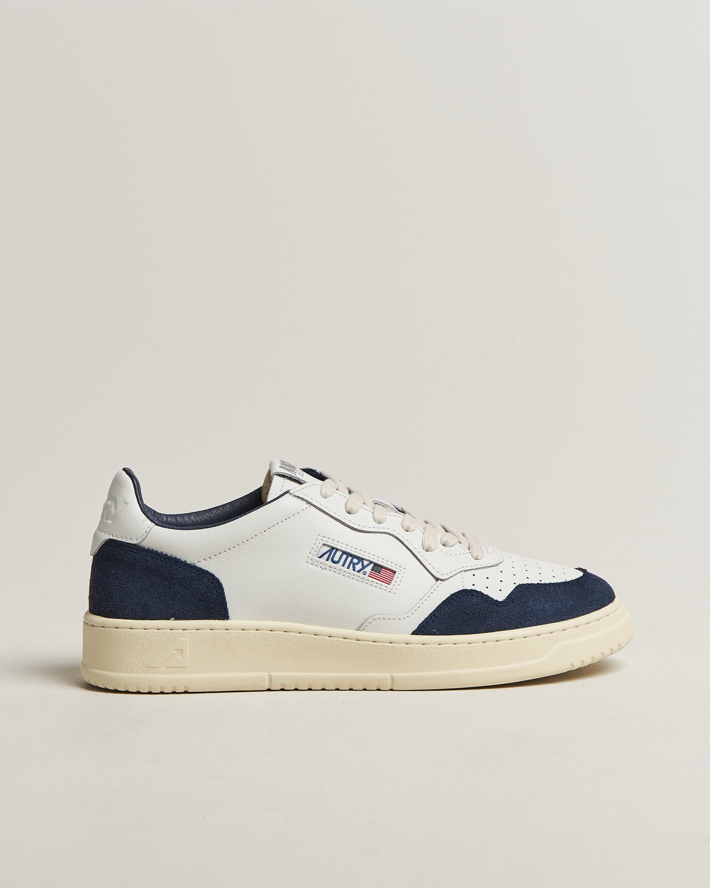 Herr | Sneakers | Autry | Medalist Low Soft Leather/Suede Sneaker White/Denim