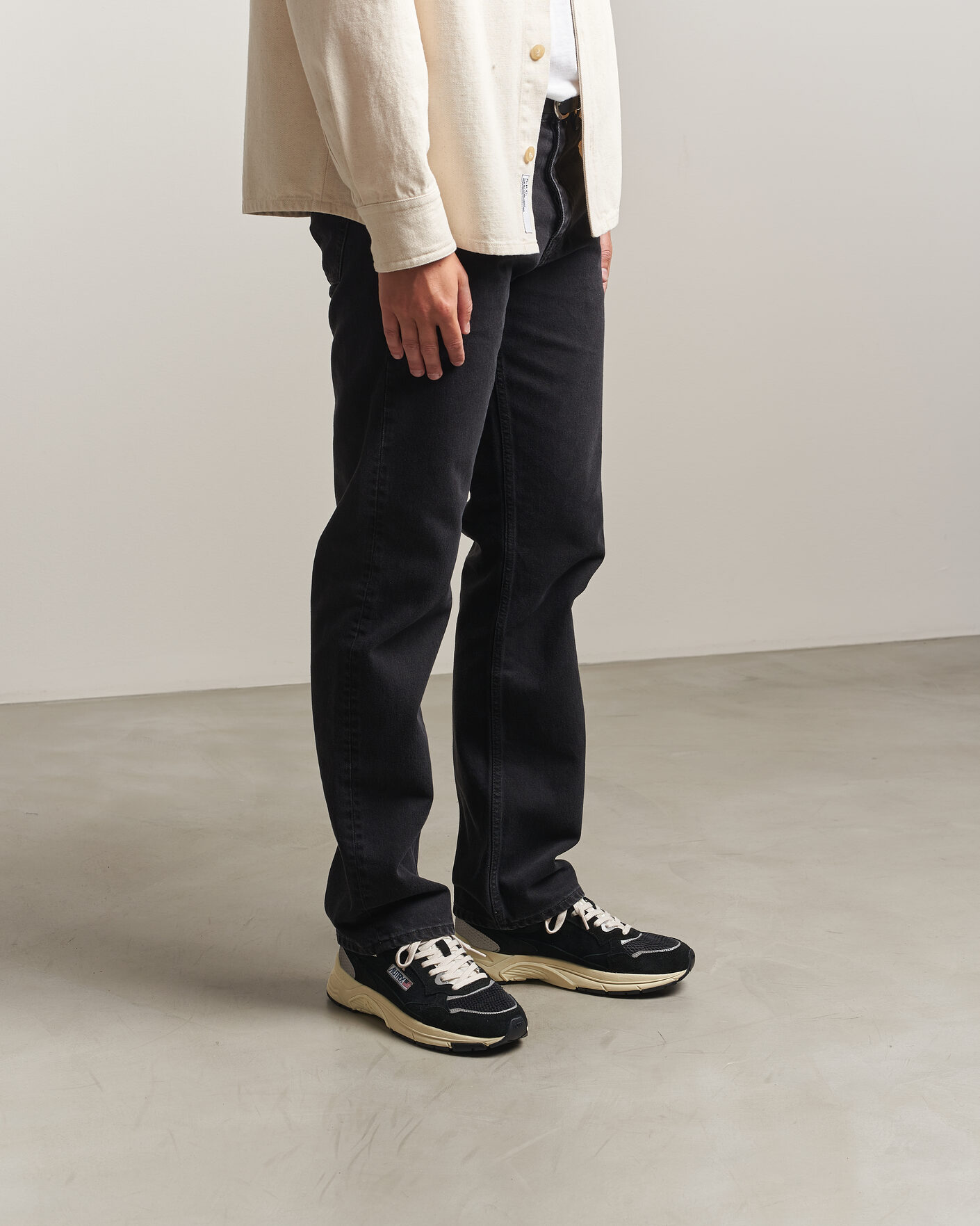 Herr | Sneakers | Autry | Hyperway Low Suede Running Sneaker Black