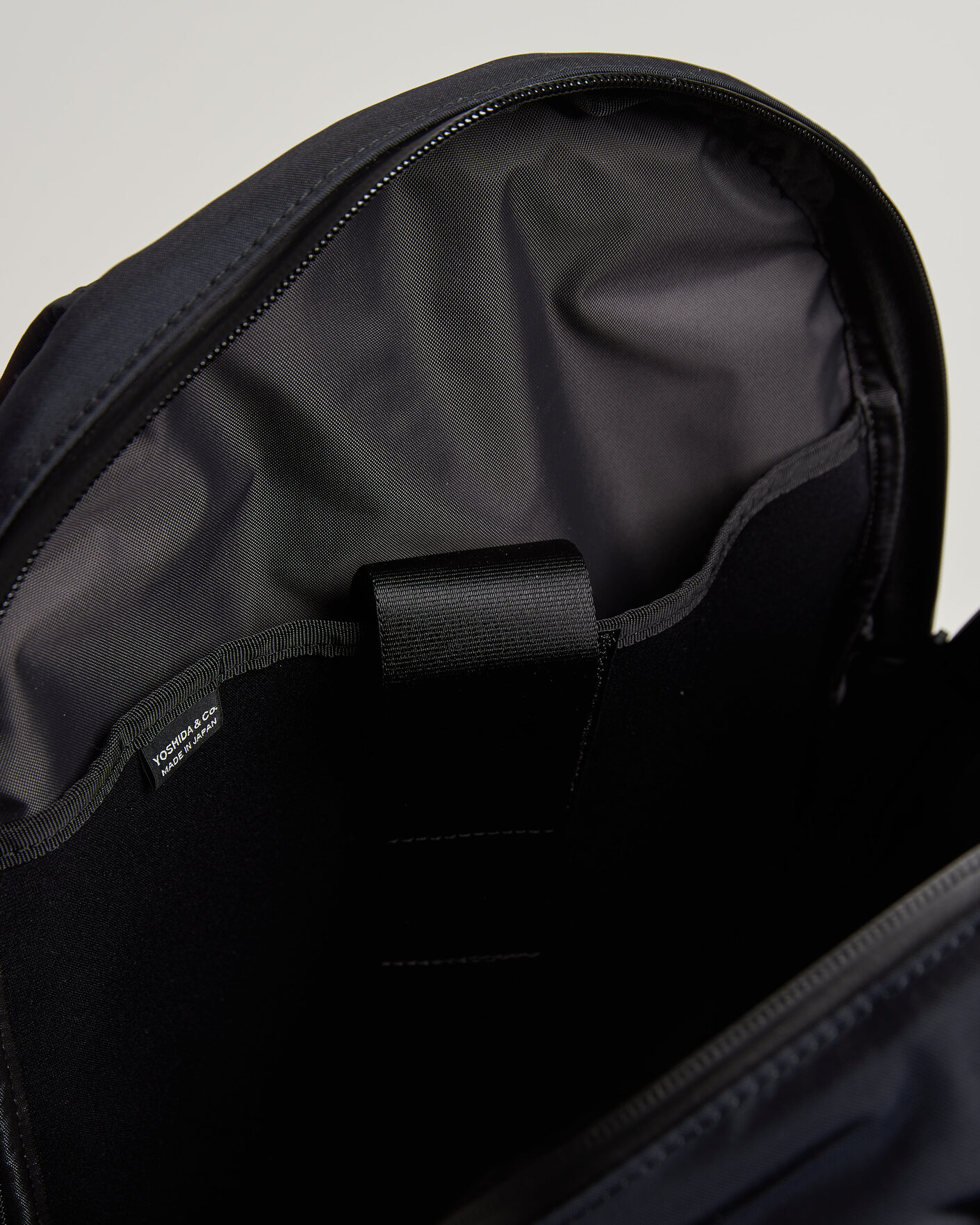 Herr | Väskor | Porter-Yoshida & Co. | View Daypack Navy