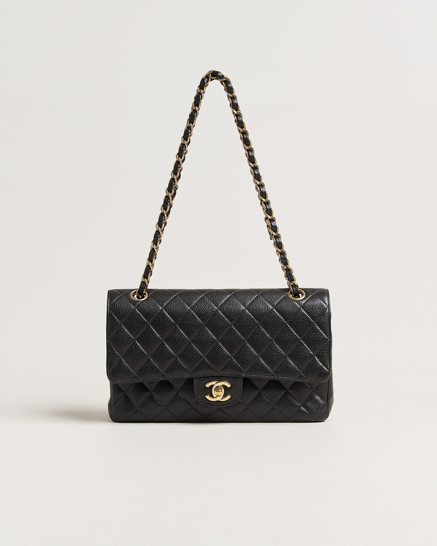 Herr | Pre-Owned & Vintage Bags | Chanel Pre-Owned | Classic Medium Double Flap Bag Caviar Leather Black