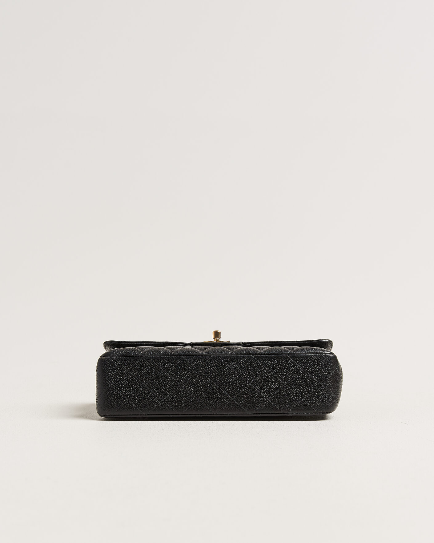 Herr | Pre-Owned & Vintage Bags | Chanel Pre-Owned | Classic Medium Double Flap Bag Caviar Leather Black