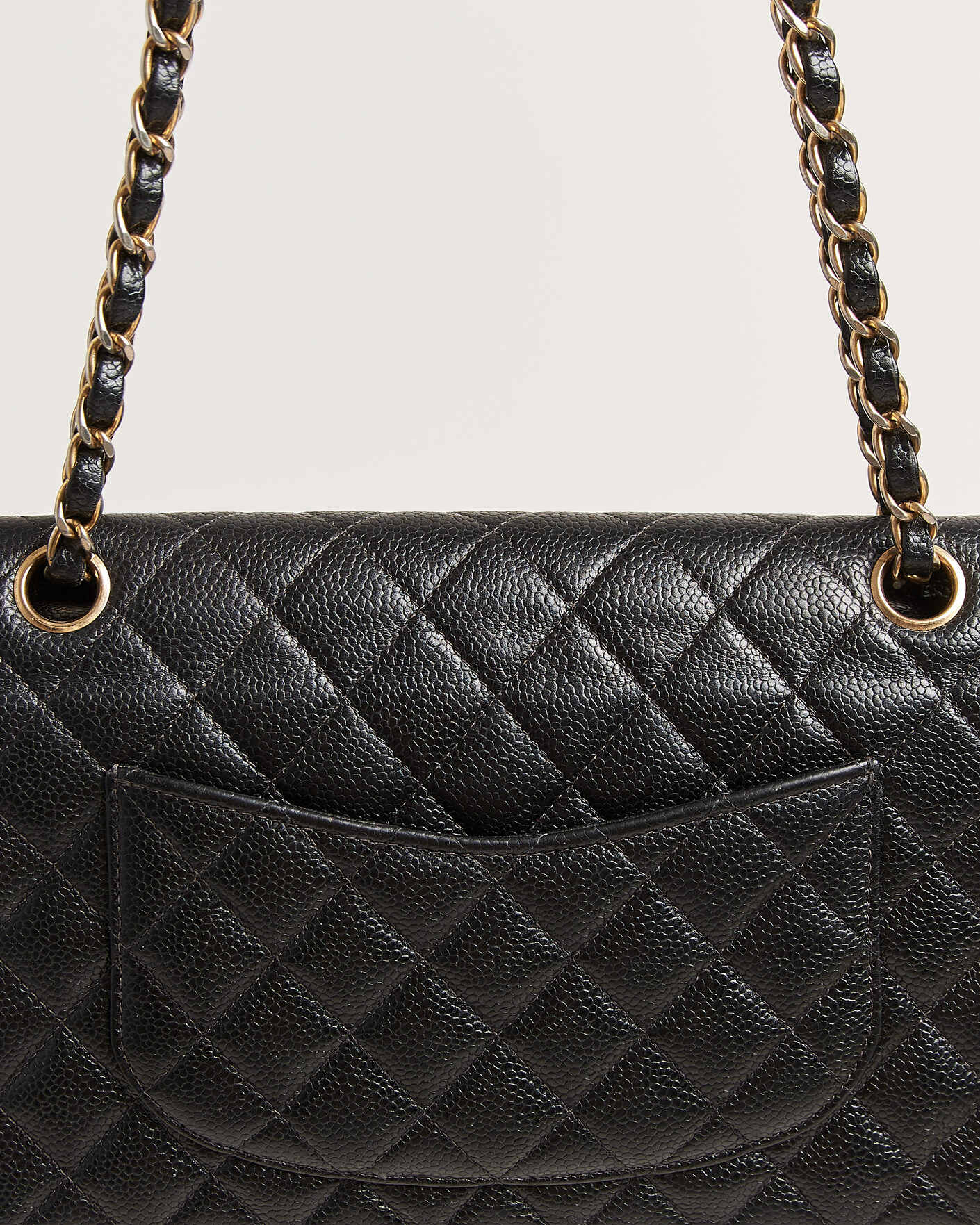 Herr | Pre-Owned & Vintage Bags | Chanel Pre-Owned | Classic Medium Double Flap Bag Caviar Leather Black