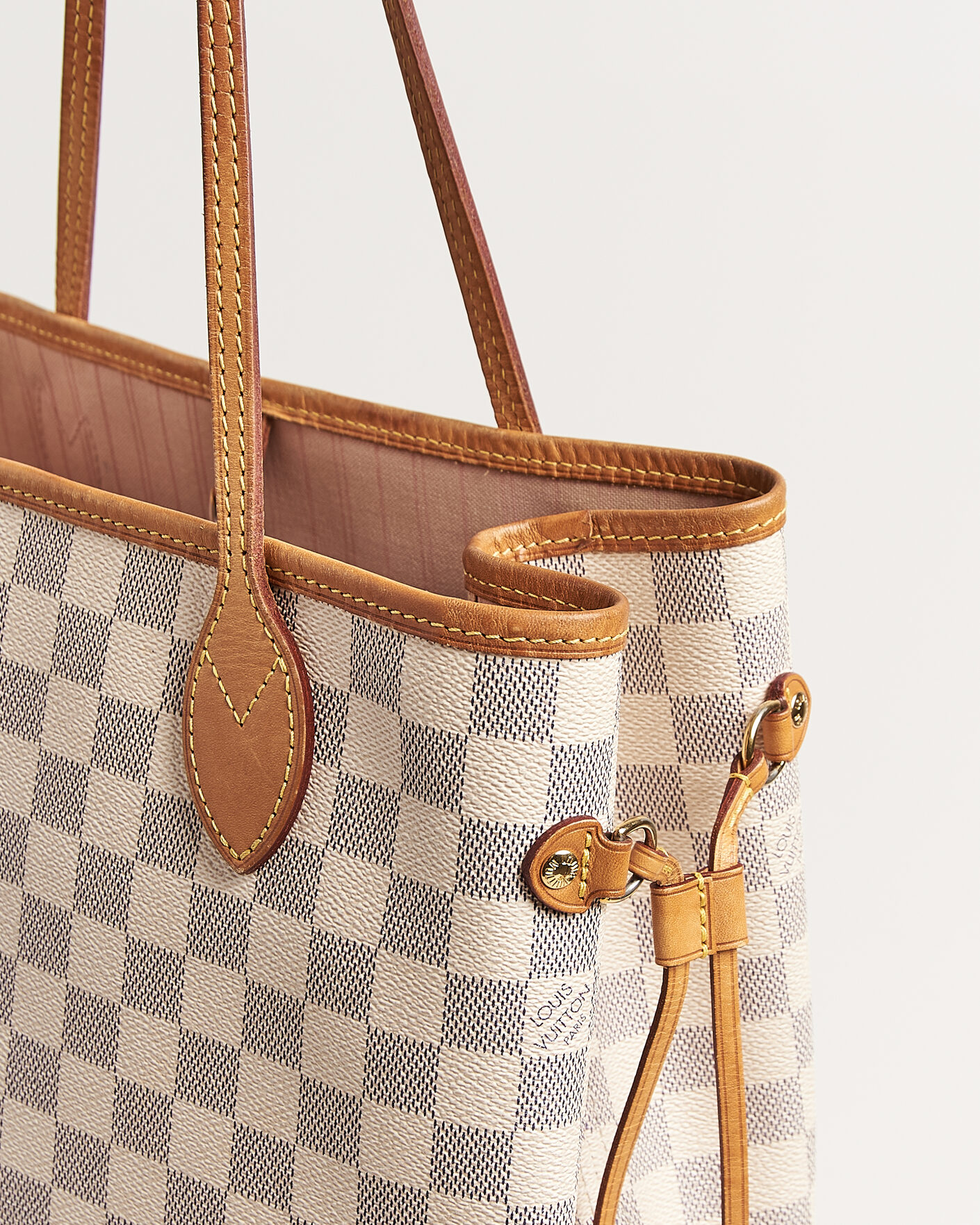 Herr | Pre-Owned & Vintage Bags | Louis Vuitton Pre-Owned | Neverfull MM Damier Azur