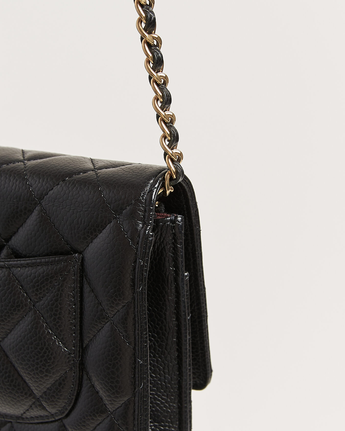 Herr | Pre-Owned & Vintage Bags | Chanel Pre-Owned | Wallet On Chain Caviar Leather Black
