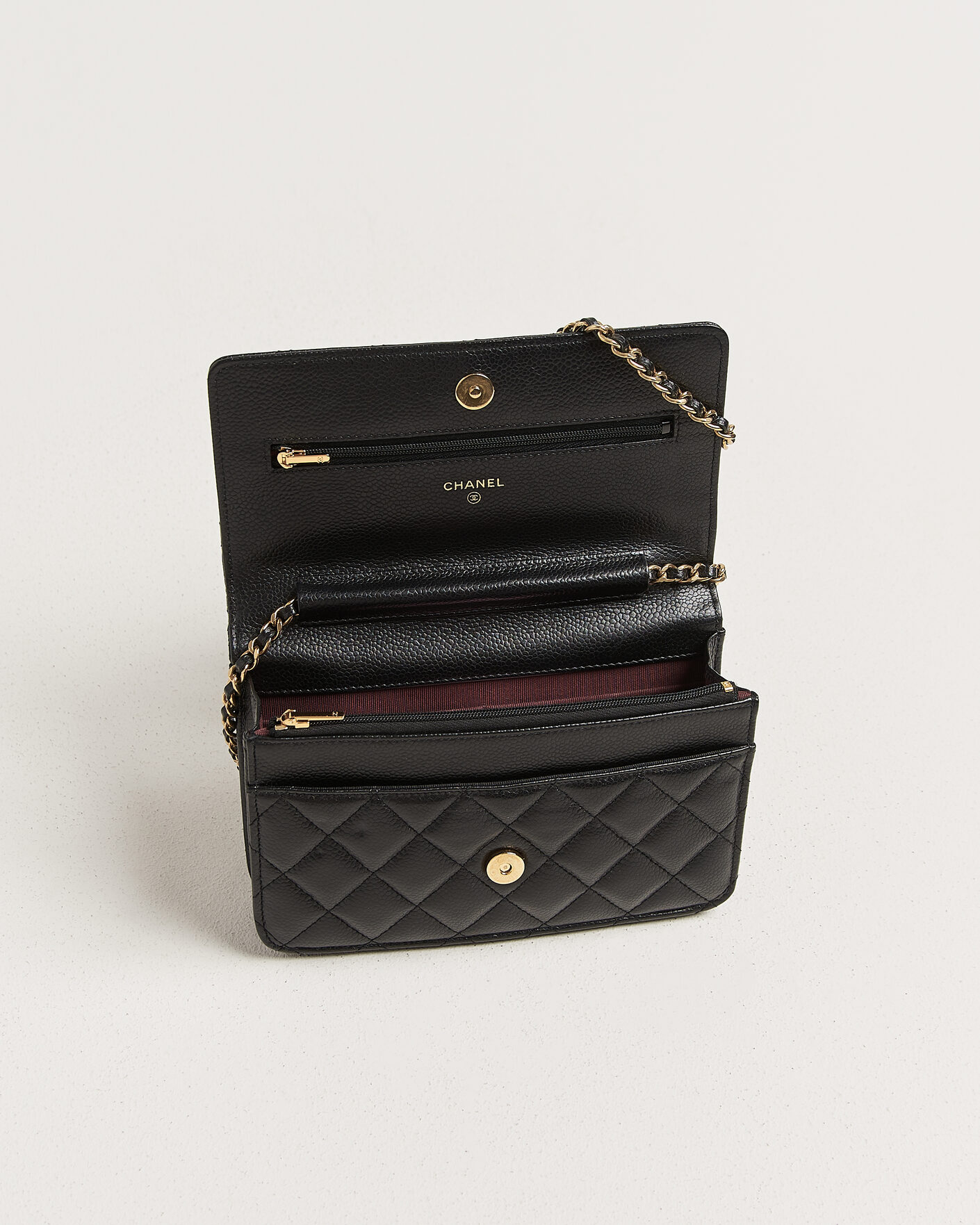 Herr | Pre-Owned & Vintage Bags | Chanel Pre-Owned | Wallet On Chain Caviar Leather Black