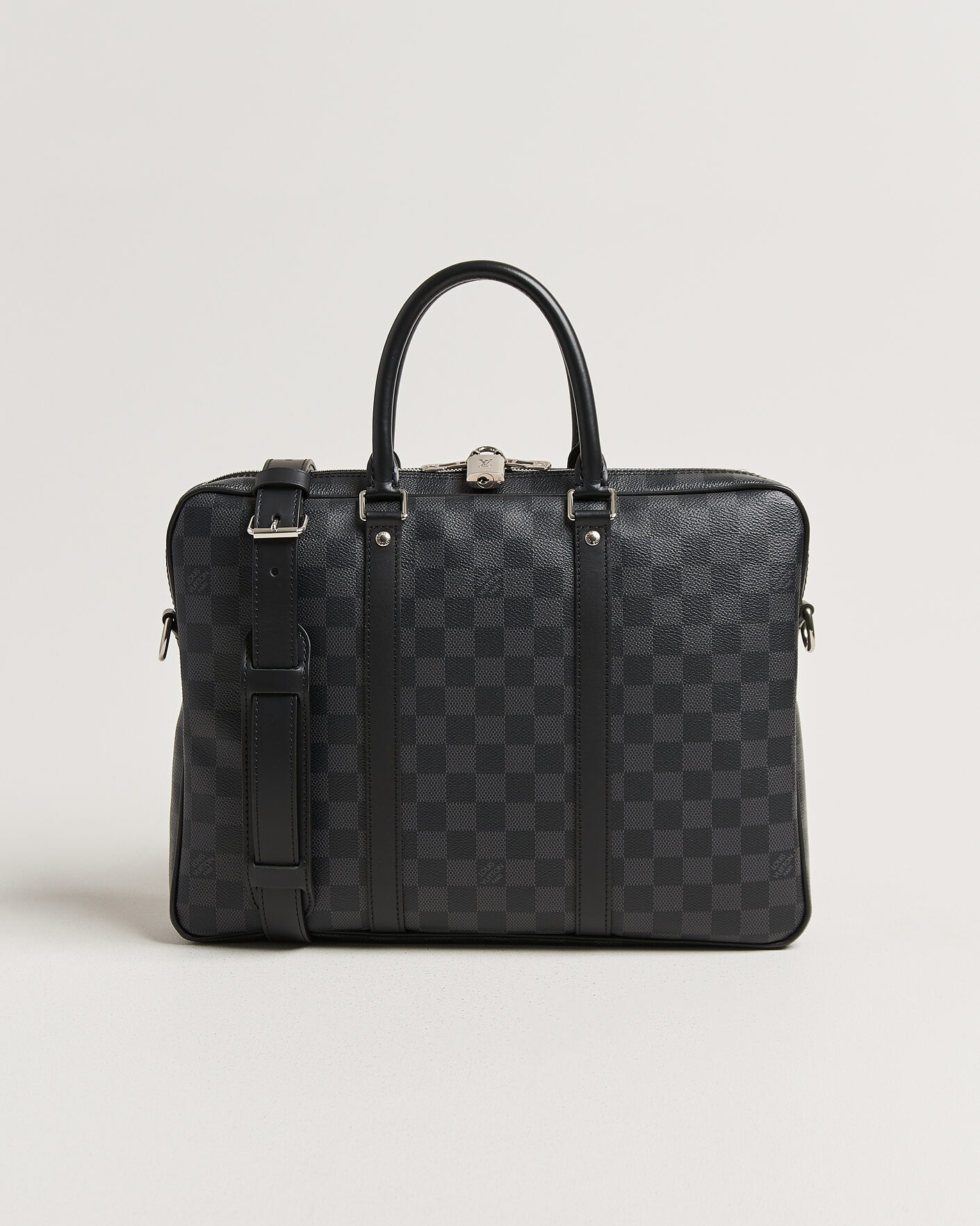 Herr | Pre-Owned & Vintage Bags | Louis Vuitton Pre-Owned | Porte Documents Damier Graphite