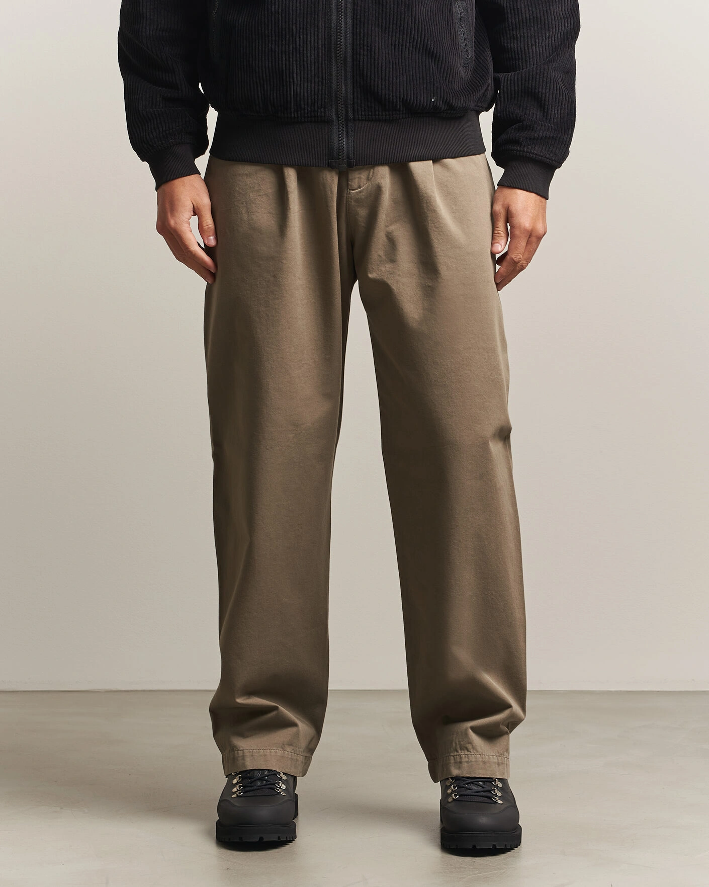 Herr | Byxor | C.P. Company | Cotton Gabardine Pants Grey