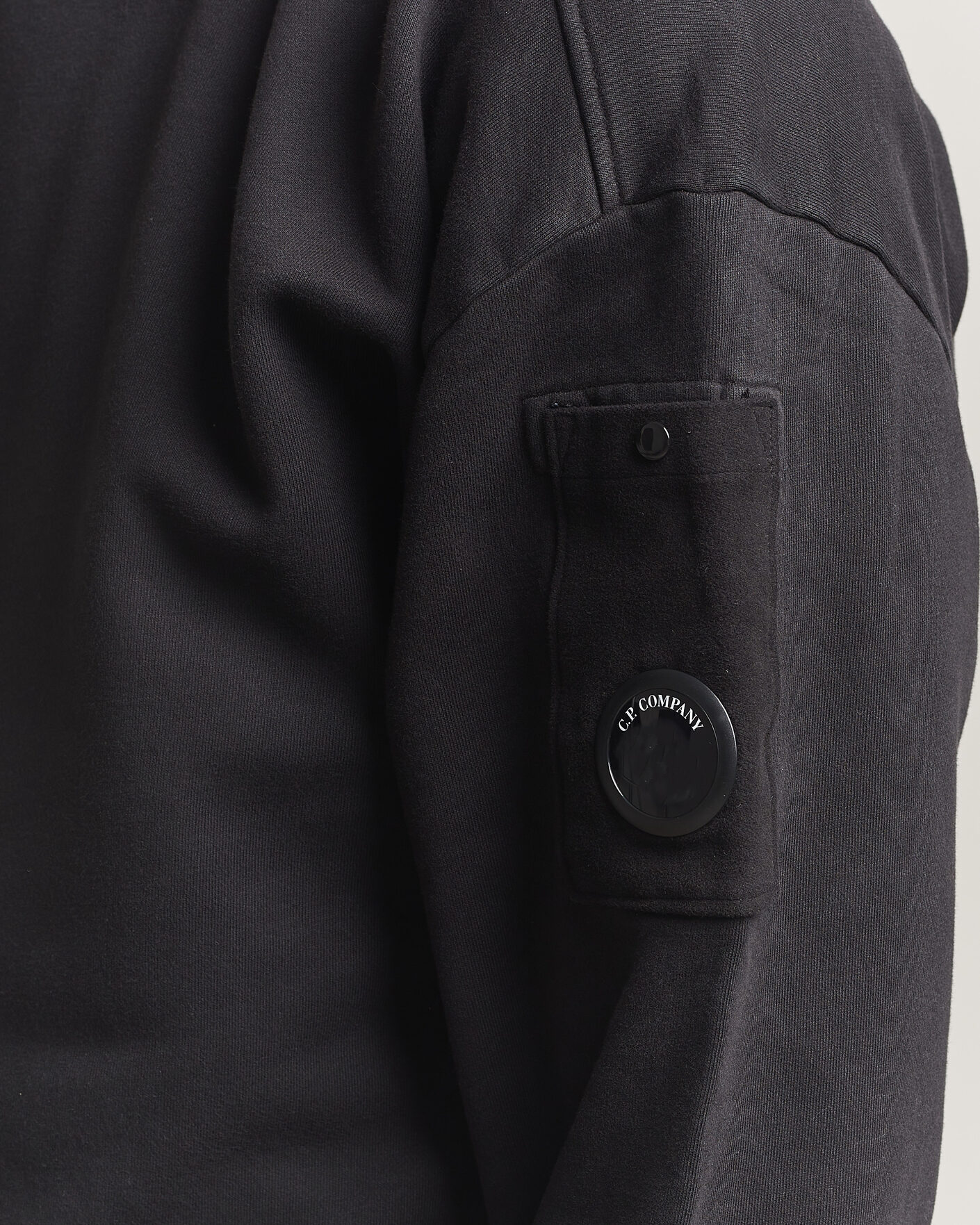 Herr | Tröjor | C.P. Company | Brushed Emerized Fleece Lens Sweatshirt Black