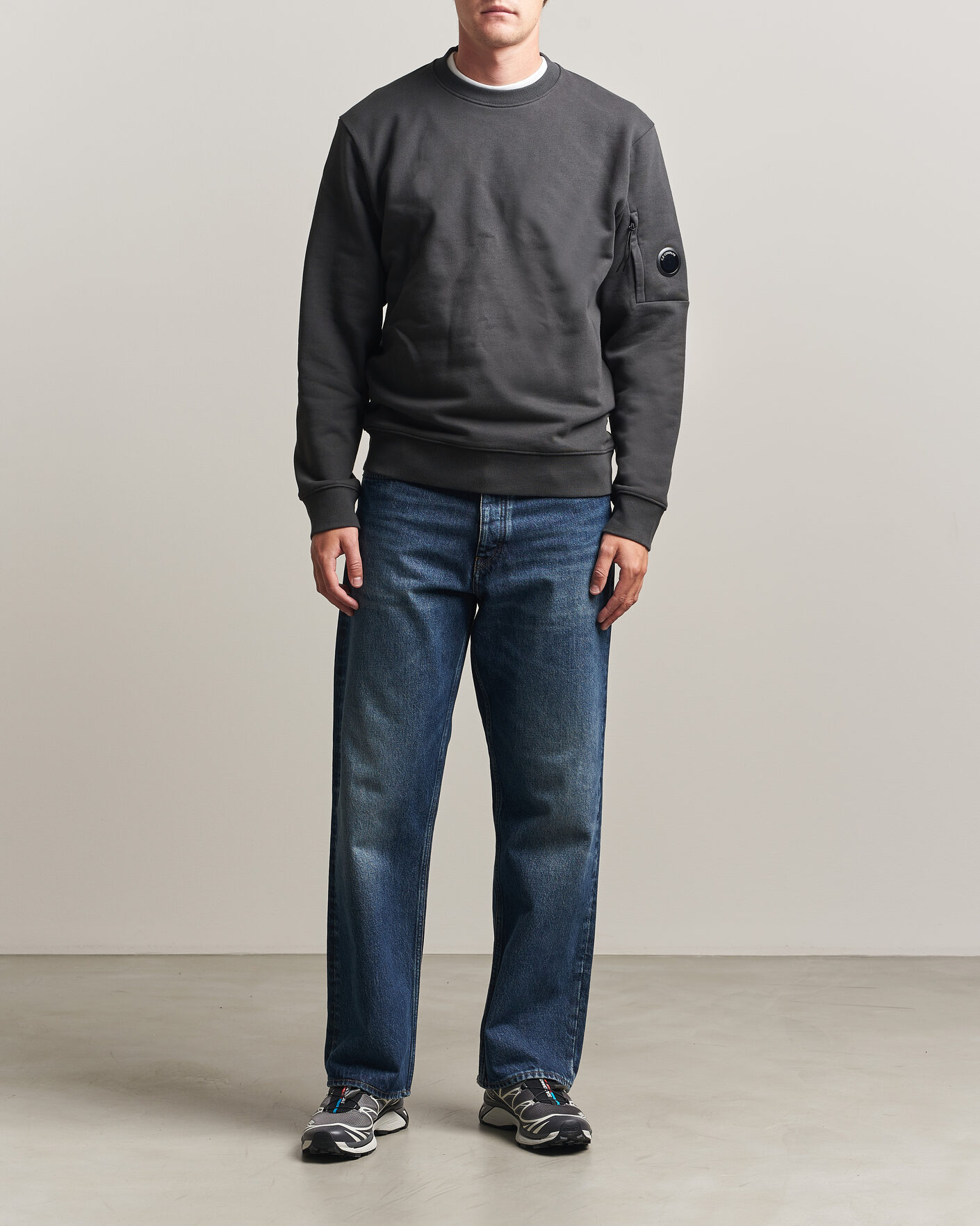 Herr | Tröjor | C.P. Company | Diagonal Raised Fleece Lens Sweatshirt Dark Grey