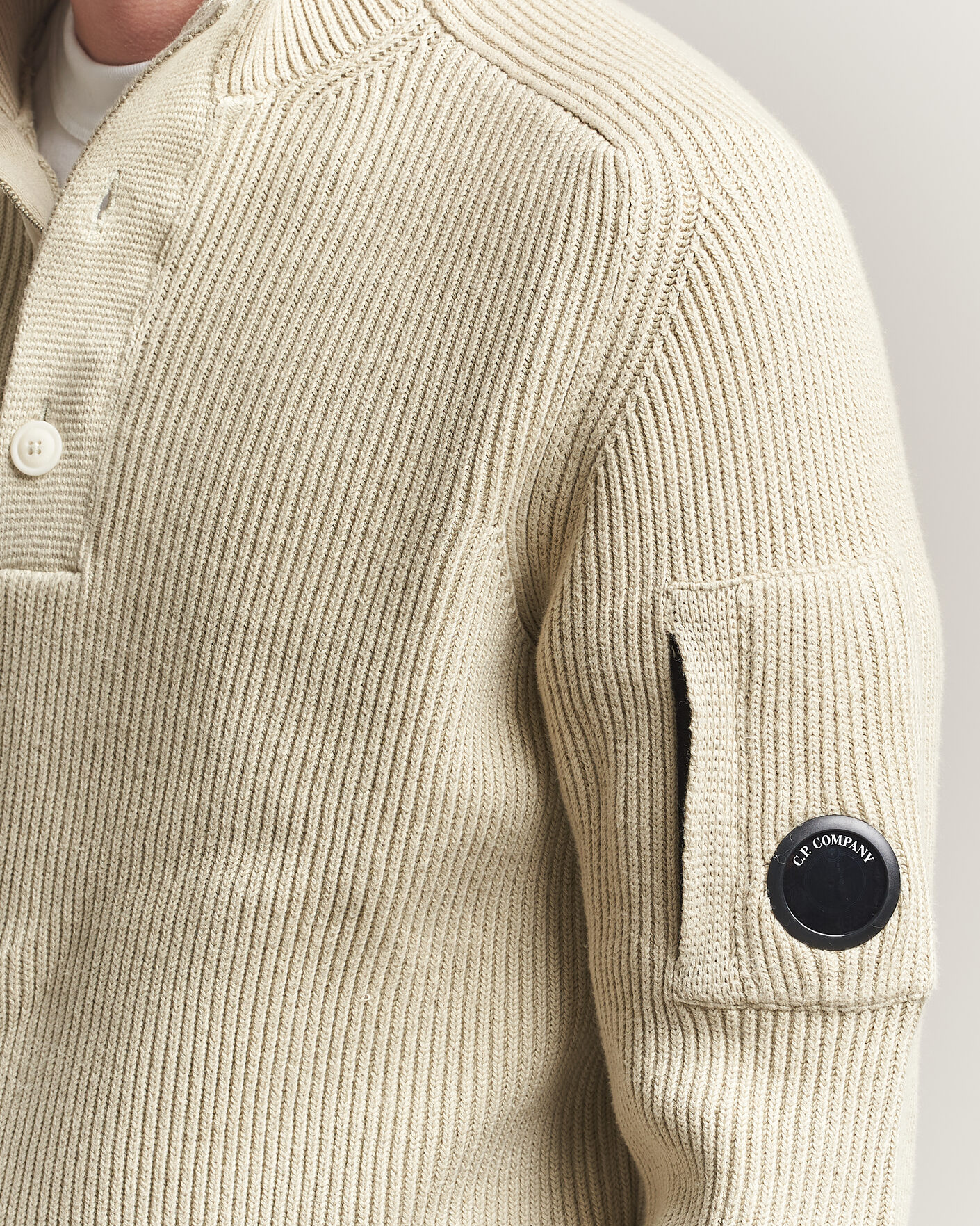 Herr | Tröjor | C.P. Company | Full Rib Knitted Cotton Half Button Light Grey