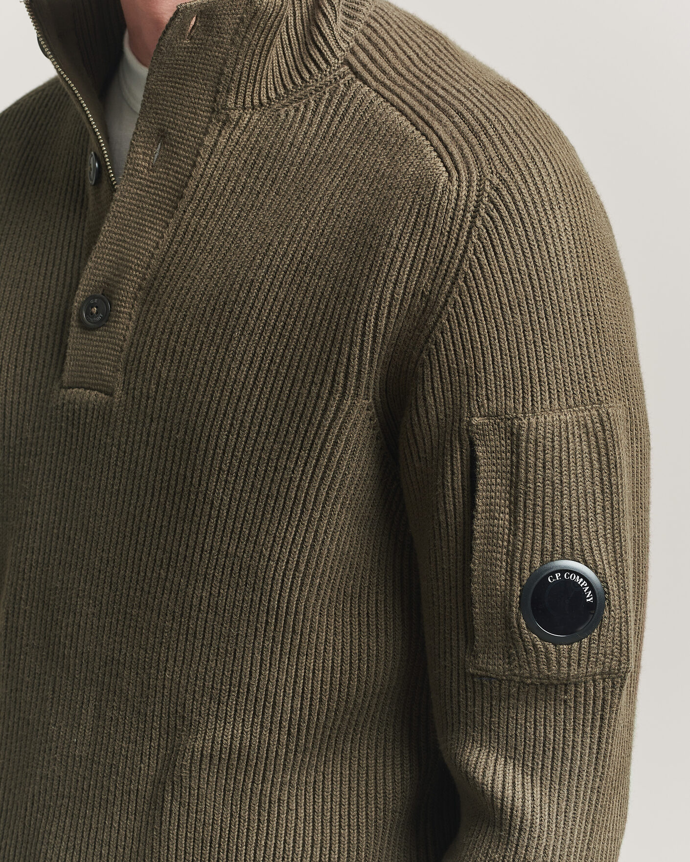 Herr | Tröjor | C.P. Company | Full Rib Knitted Cotton Half Button Dark Green