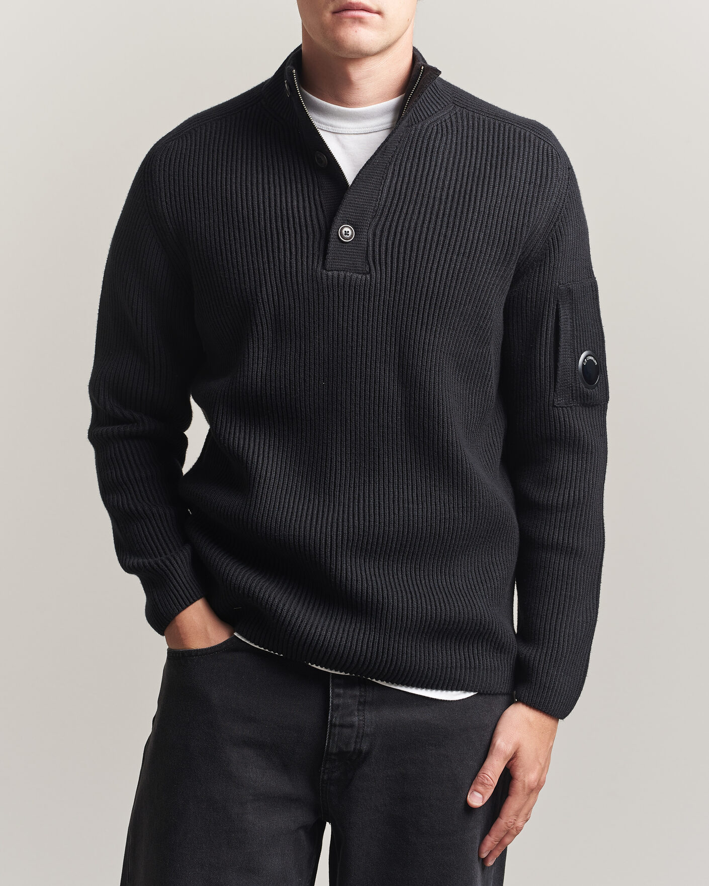 Herr | Tröjor | C.P. Company | Full Rib Knitted Cotton Half Button Black