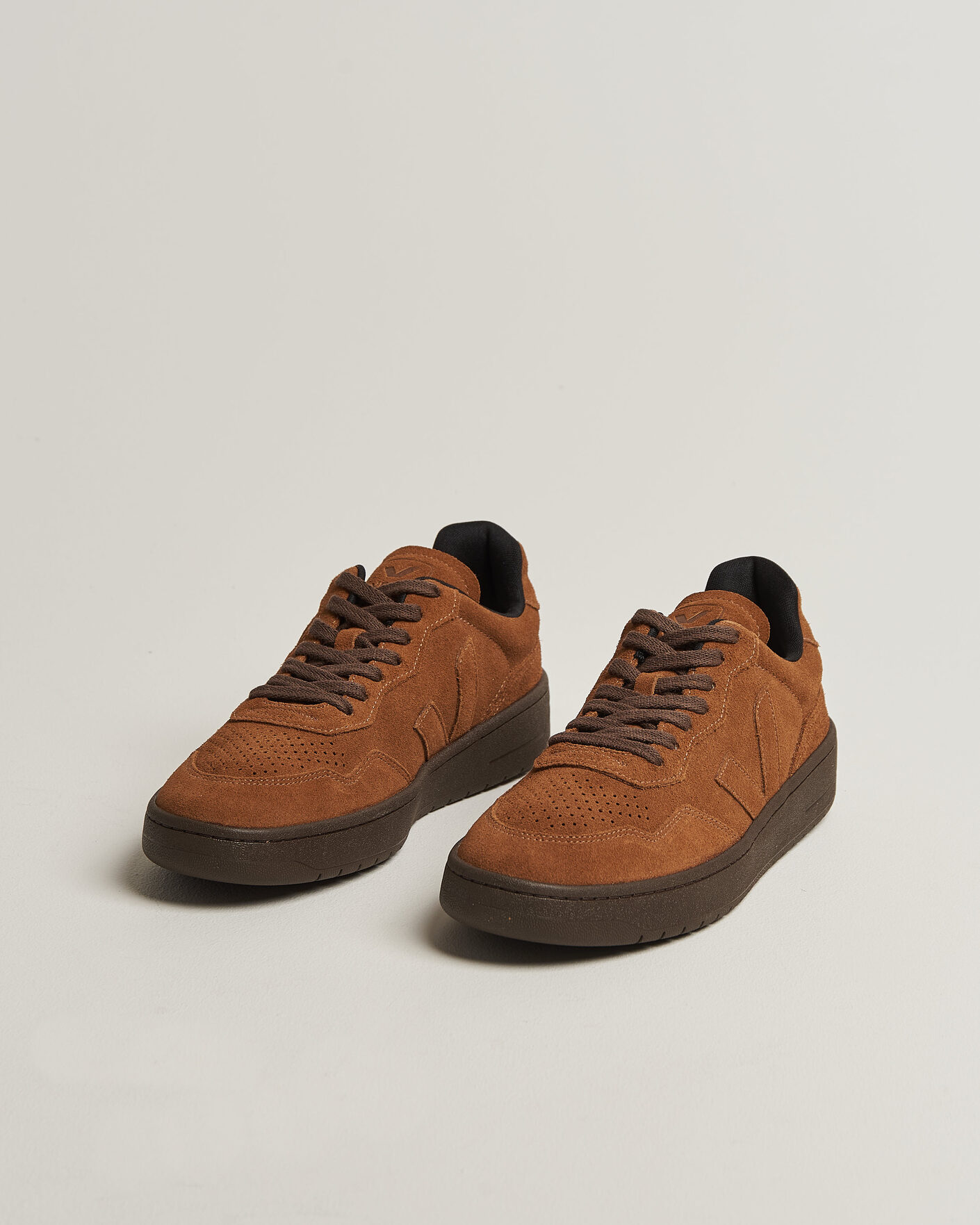 Herr | Sneakers | Veja | V-90 Suede Sneaker Full Cognac/Eagle