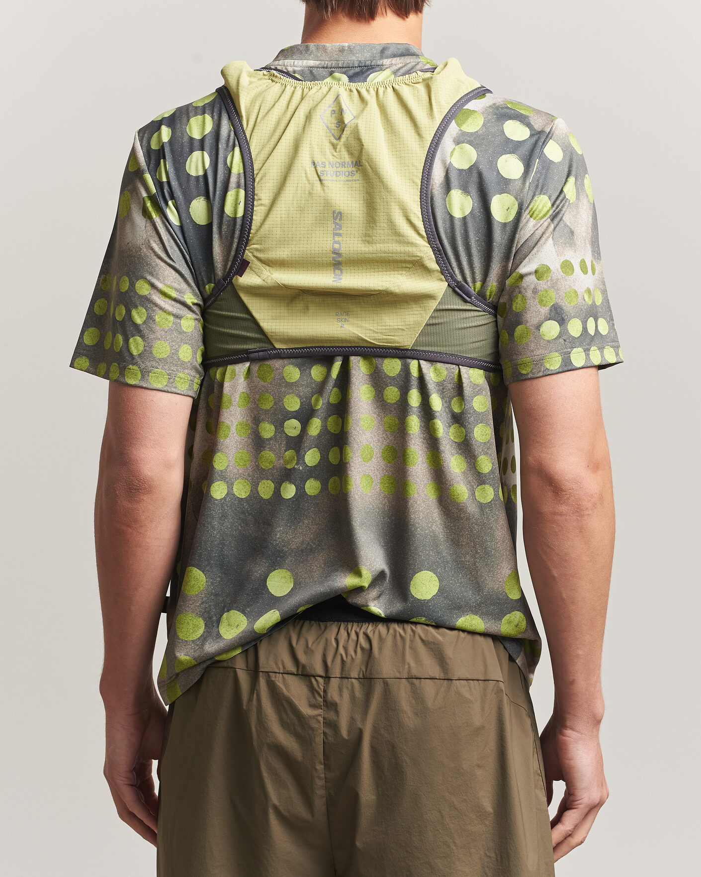 Herr | Active Accessoarer | Pas Normal Studios | X Salomon Race Skin 2 Vest Sweat Pea
